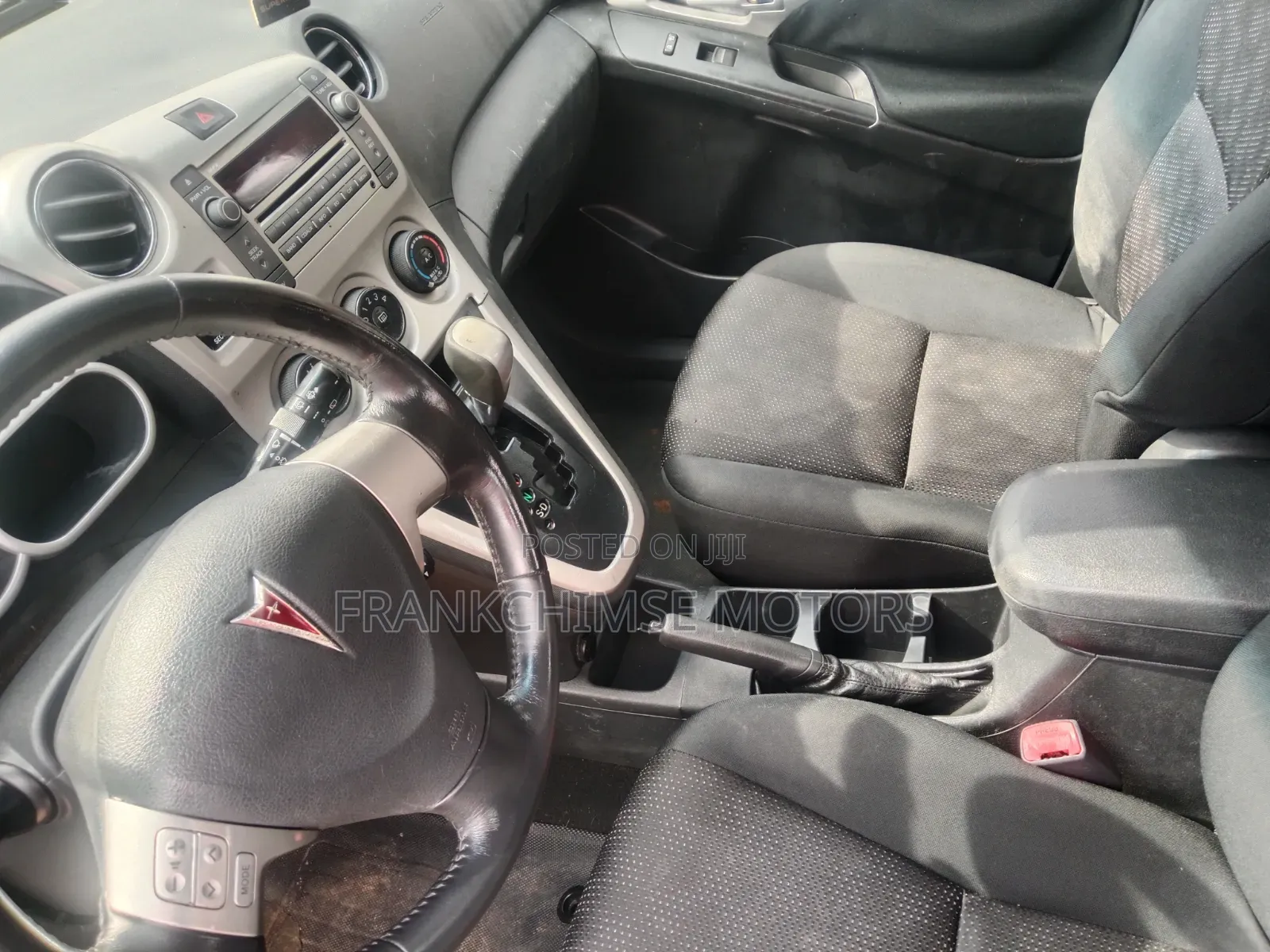 Pontiac Vibe 2010 White