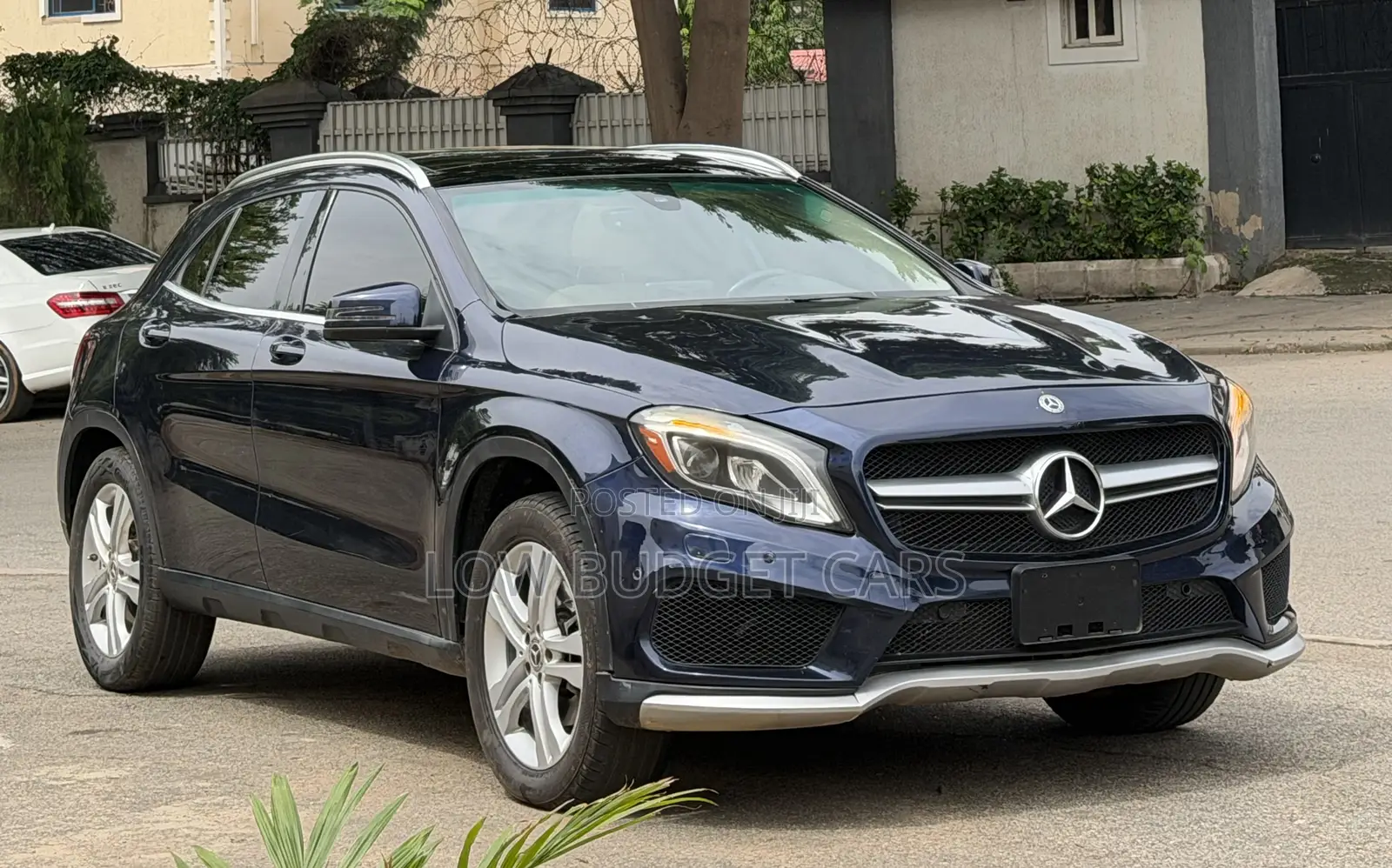 Mercedes-Benz GLA 250 2018 Blue
