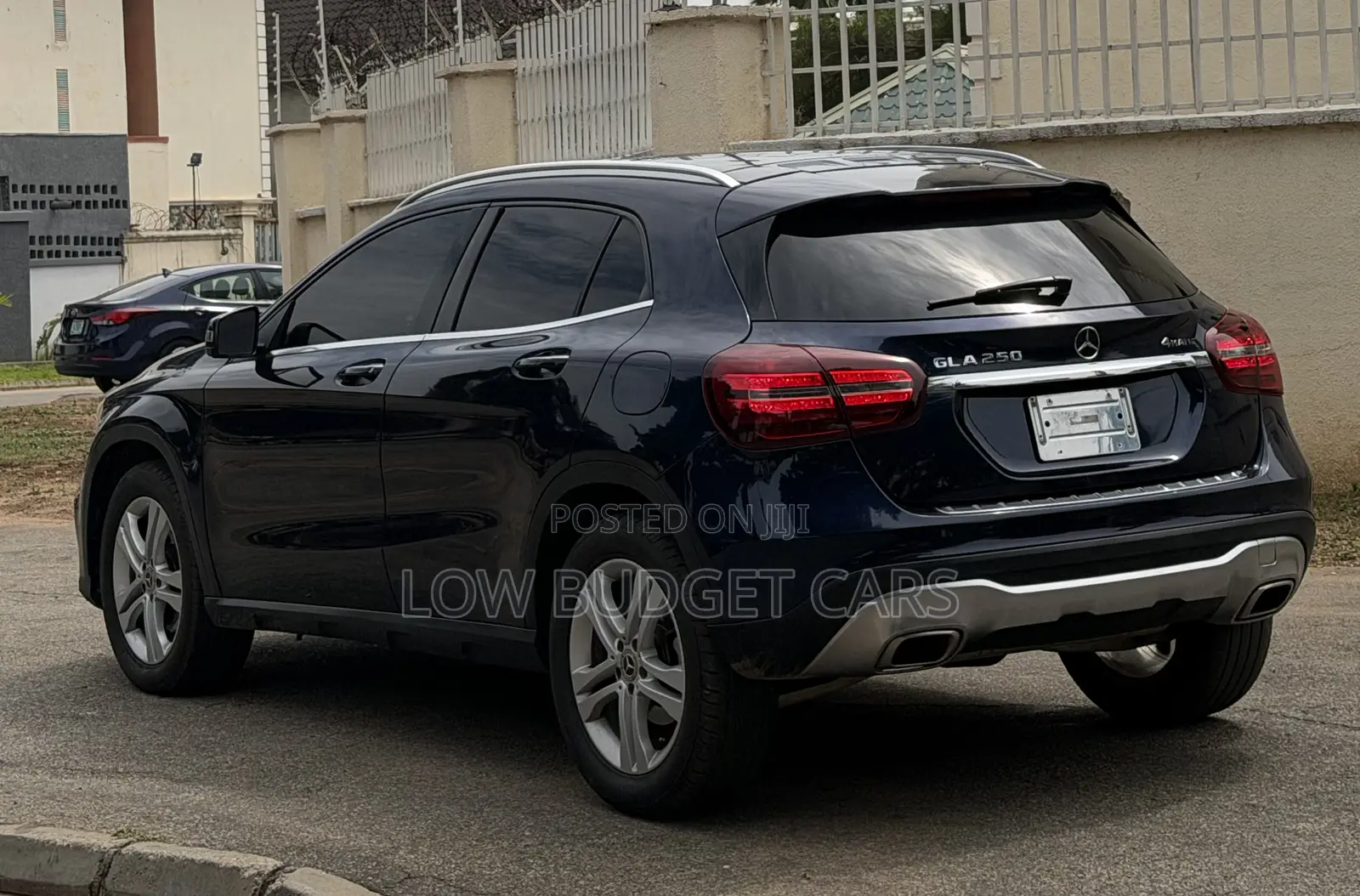 Mercedes-Benz GLA 250 2018 Blue