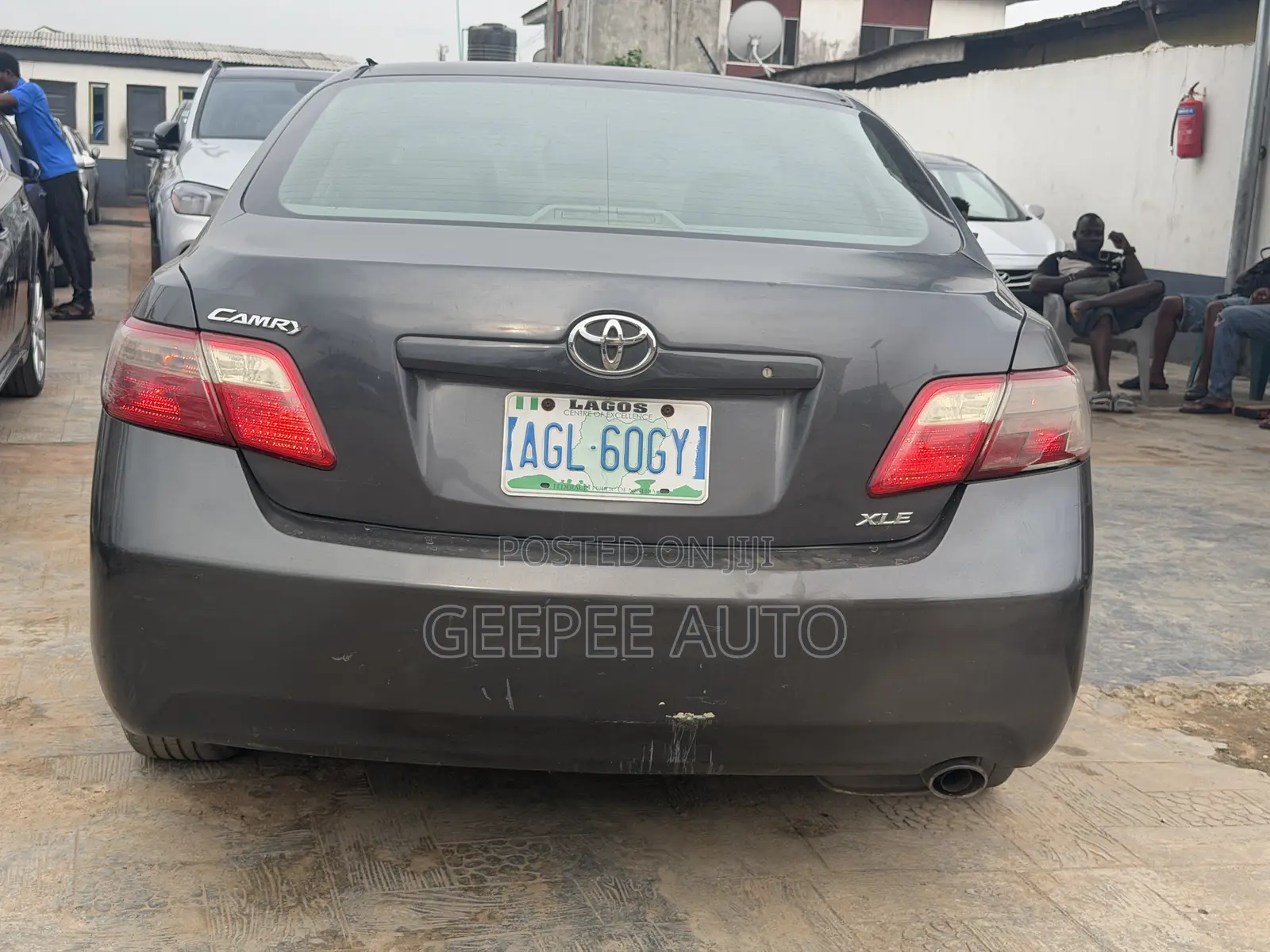 Toyota Camry XLE 4dr Sedan (2.4 4cyl 5A) 2008 Gray