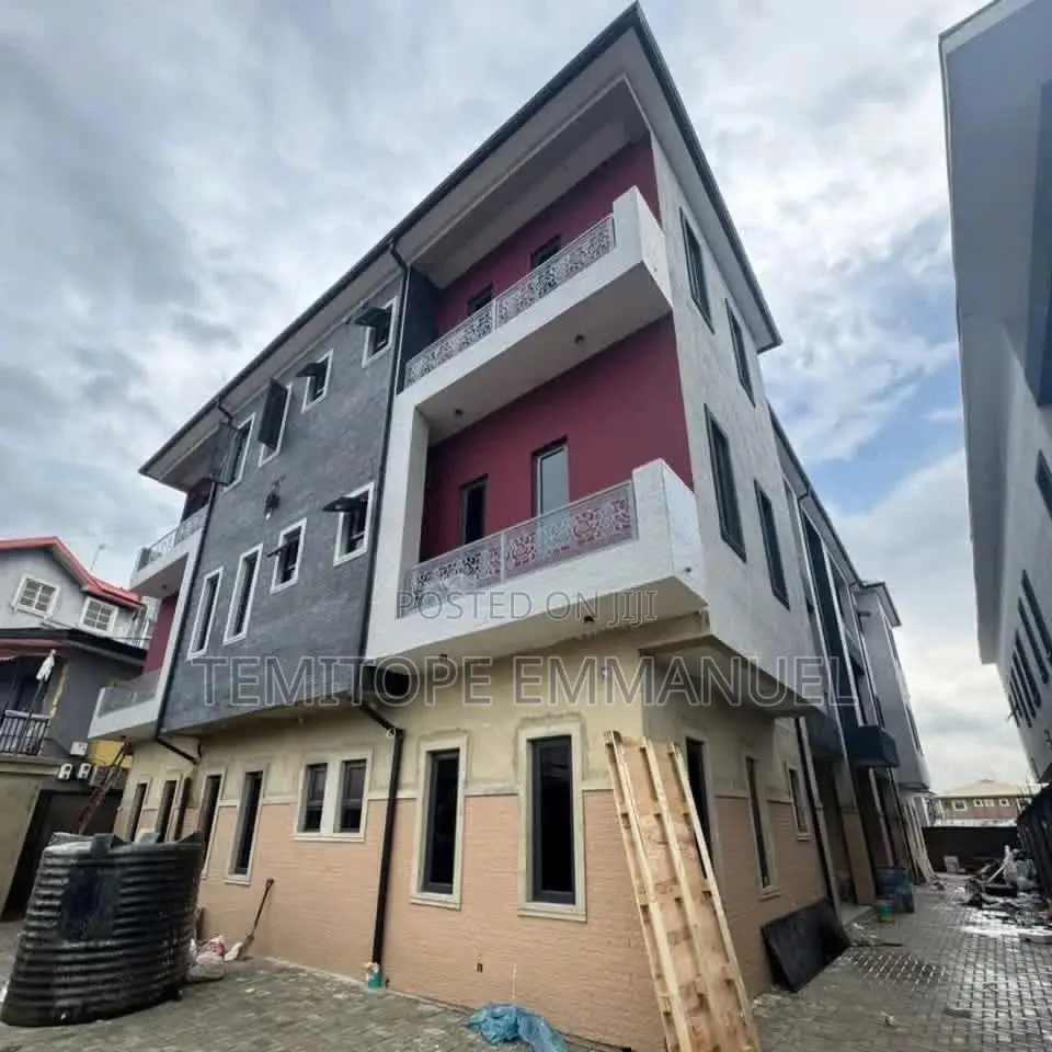 Furnished 3bdrm Apartment in Gbagada for sale