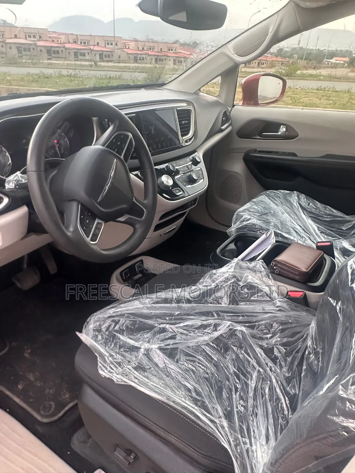 Chrysler Pacifica 2018 Red
