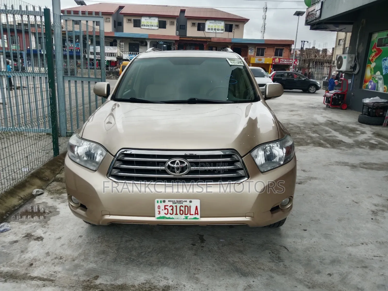 Toyota Highlander 2010 Gold