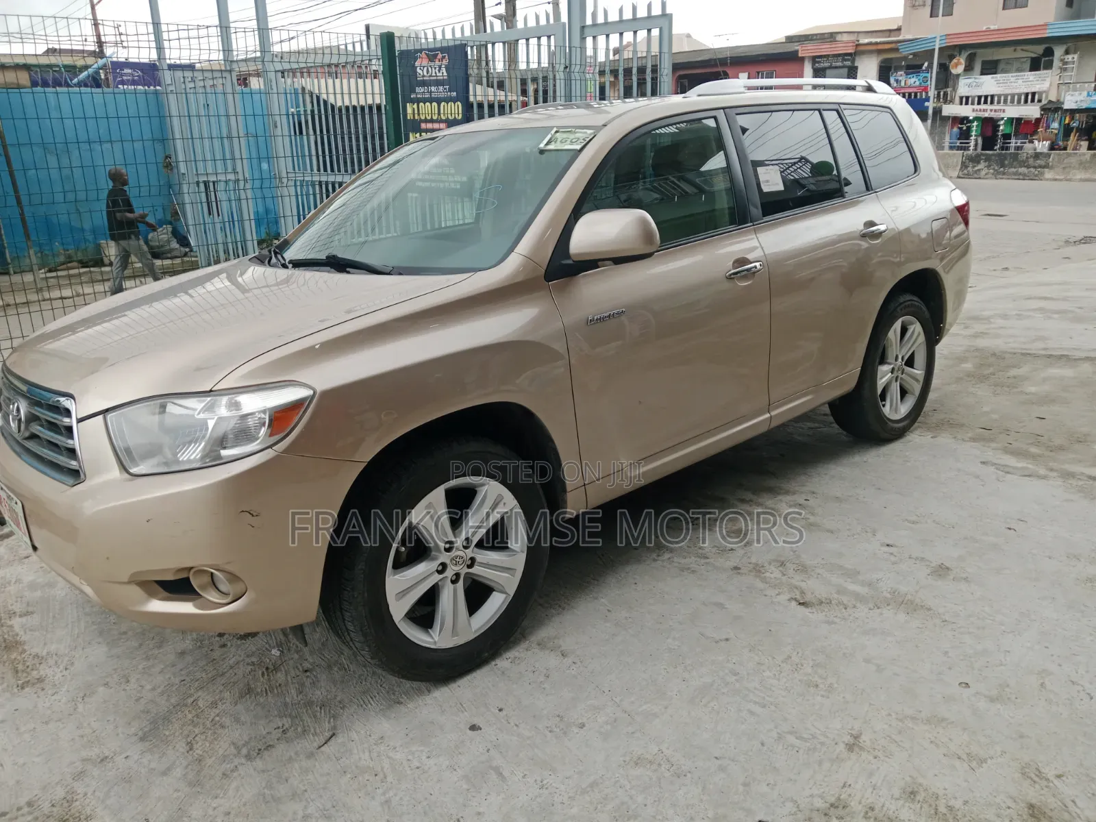 Toyota Highlander 2010 Gold