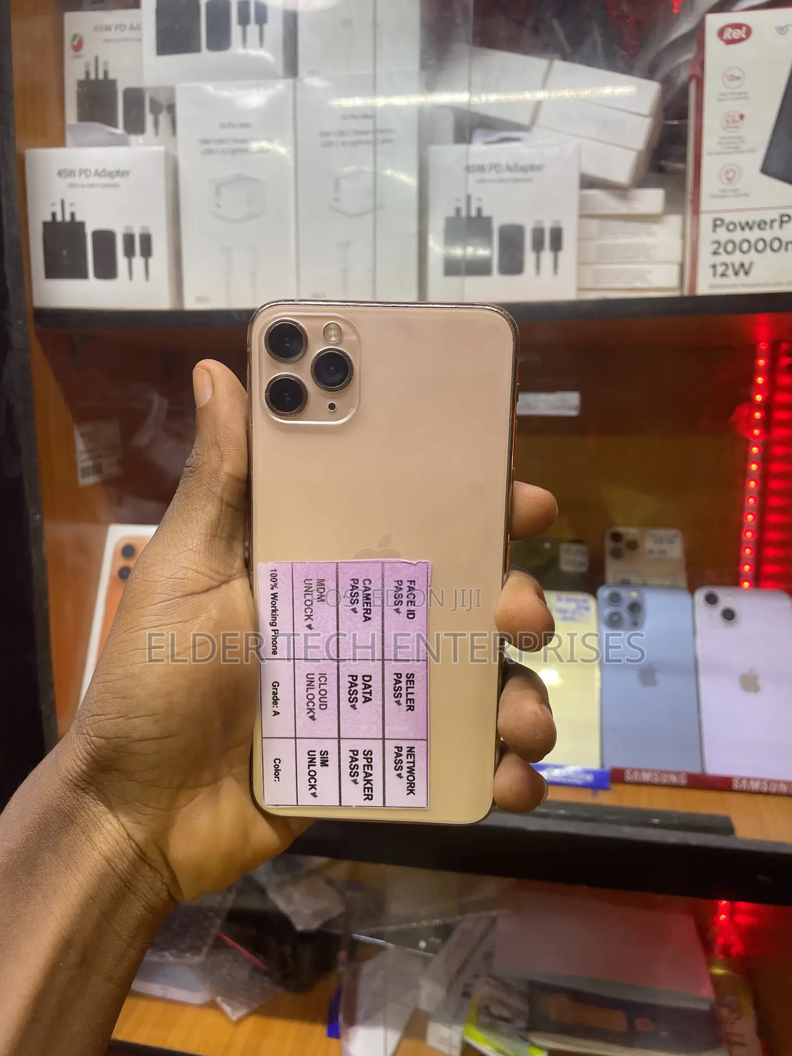 Apple iPhone 11 Pro Max 64 GB Gold