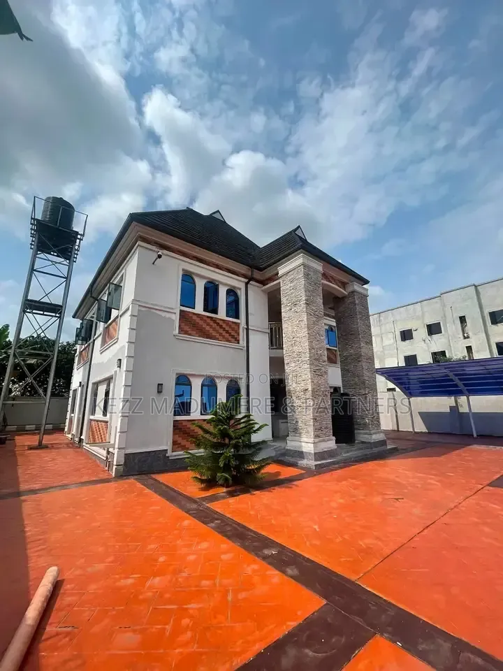5bdrm Duplex in Shell Cooperative for sale