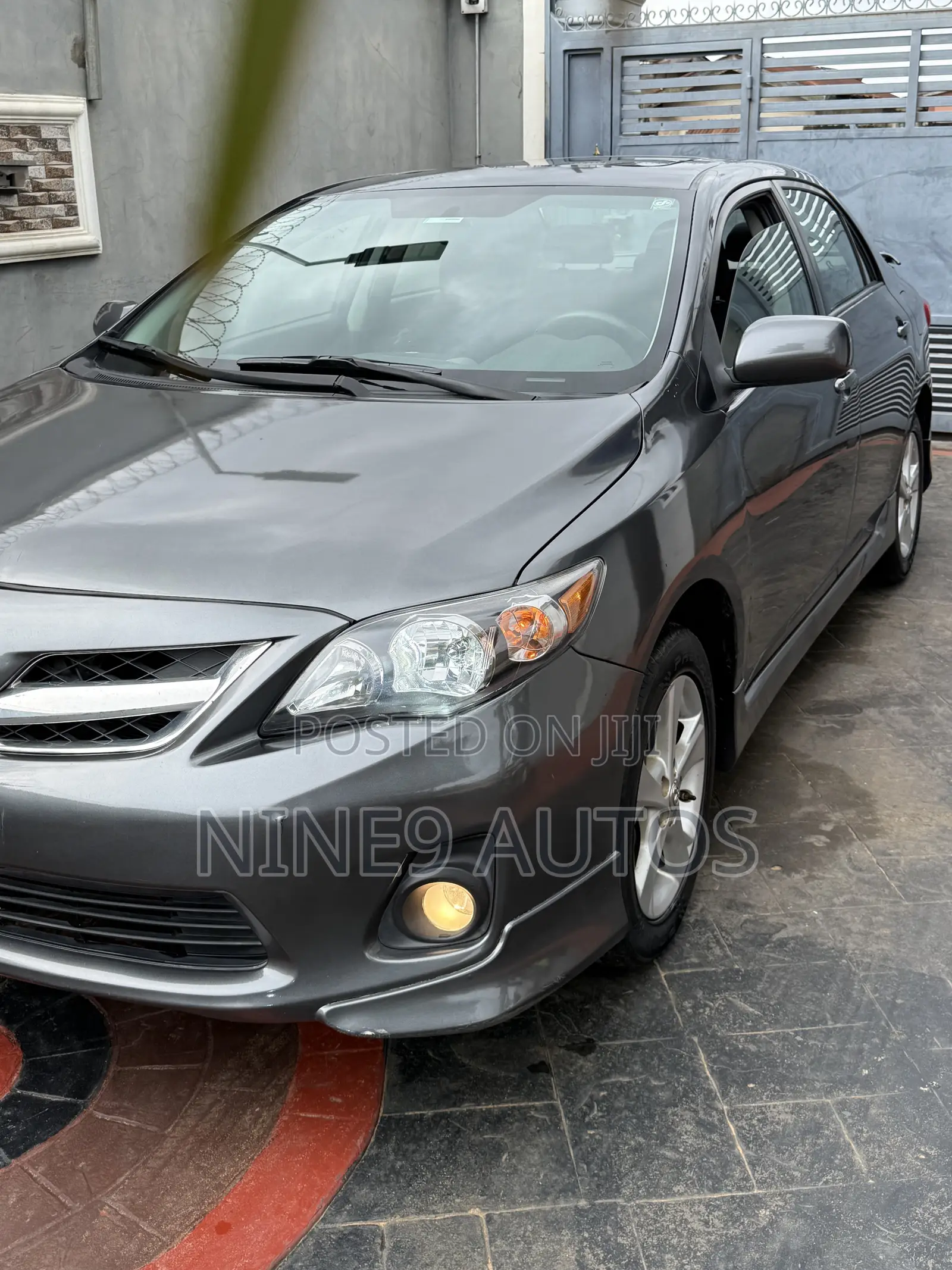 Toyota Corolla S 4dr Sedan (1.8L 4cyl 4A) 2011 Gray