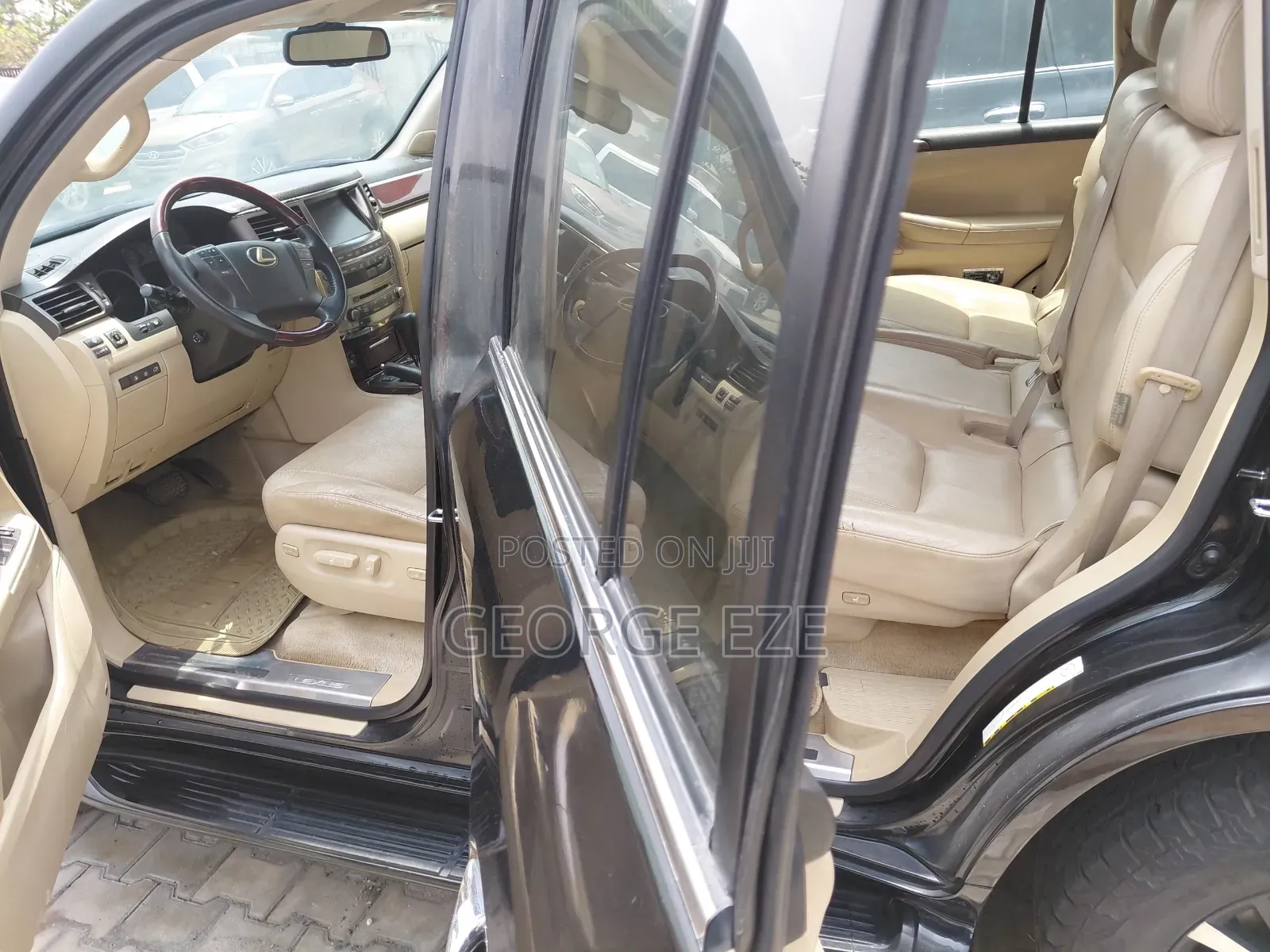Lexus LX 570 2012 Black