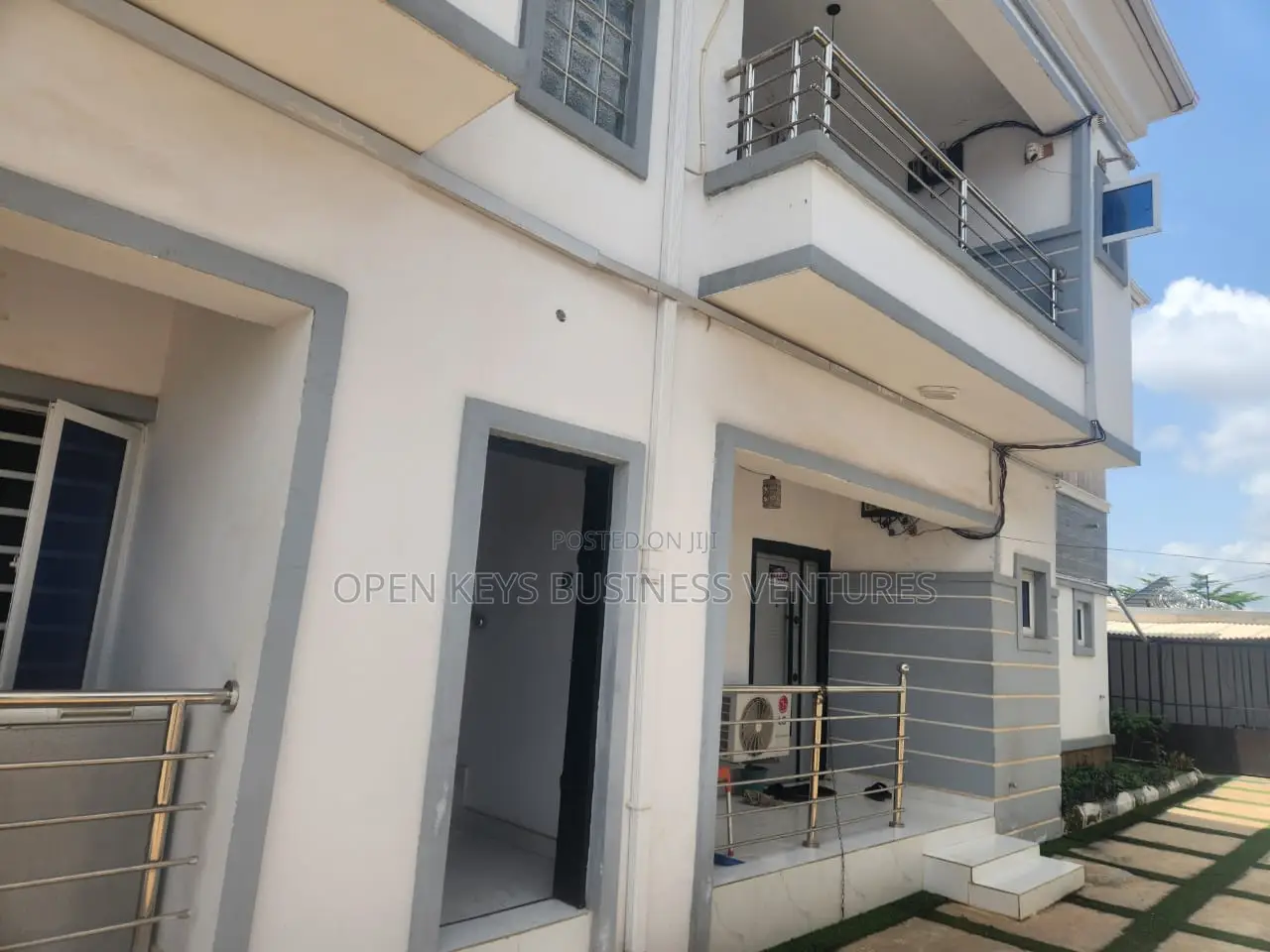 3bdrm Block of Flats in Icast, Akala Express for sale