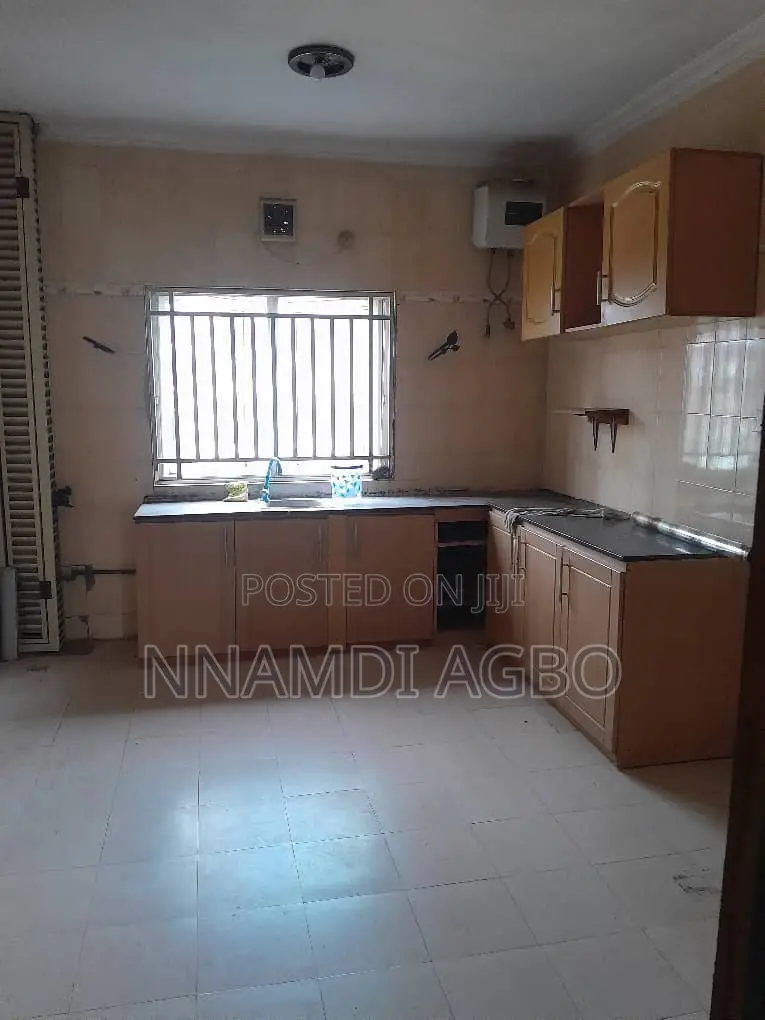 3bdrm Apartment in Victoria Island Extension for rent