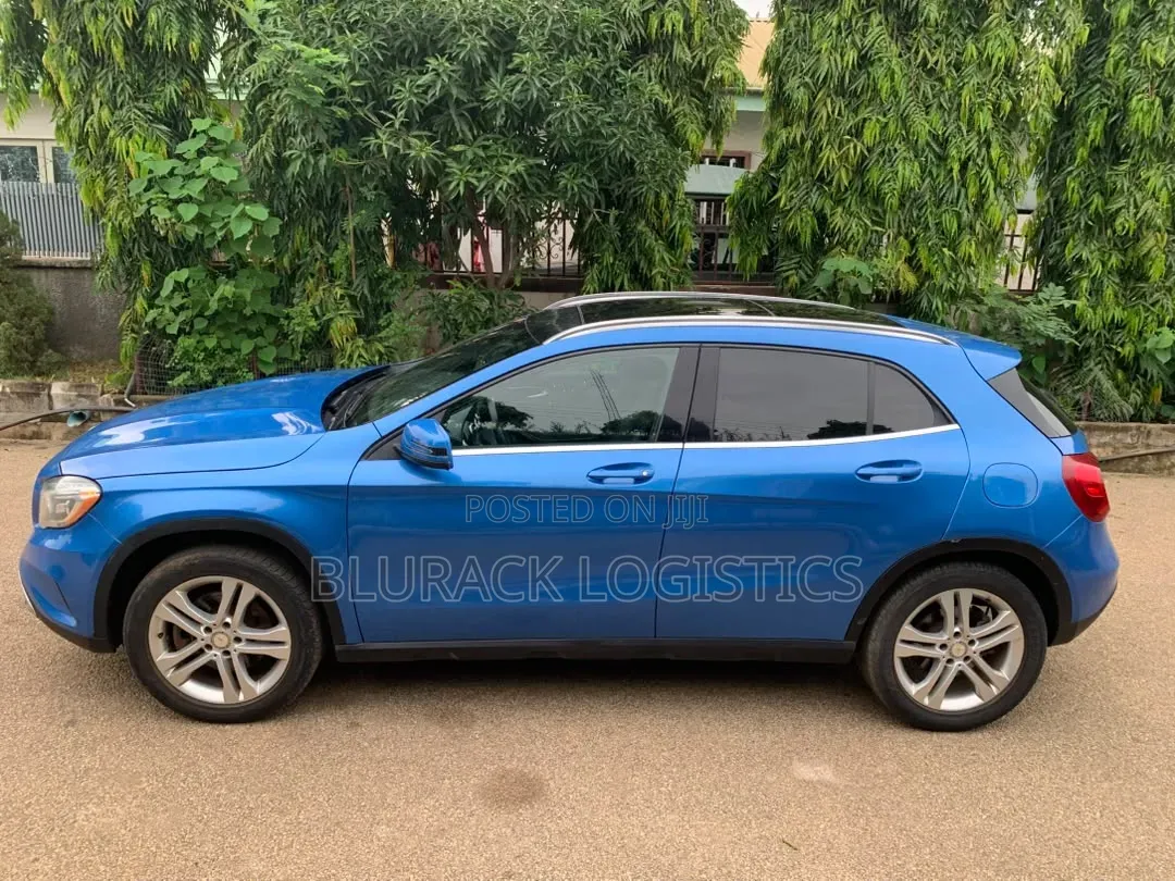 Mercedes-Benz GLA 250 2015 Blue
