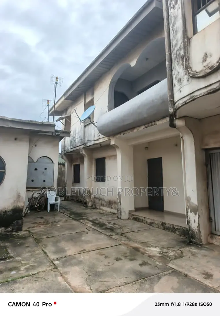 3bdrm Block of Flats in Abaranje Ikotun for sale