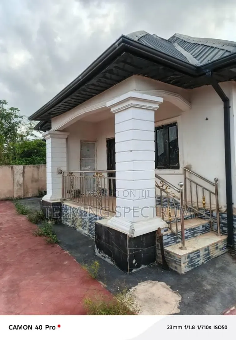 2bdrm Block of Flats in Benin City for sale