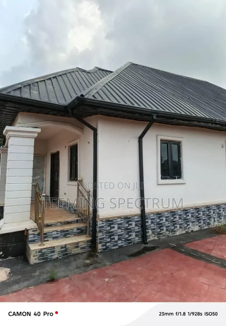 2bdrm Block of Flats in Benin City for sale
