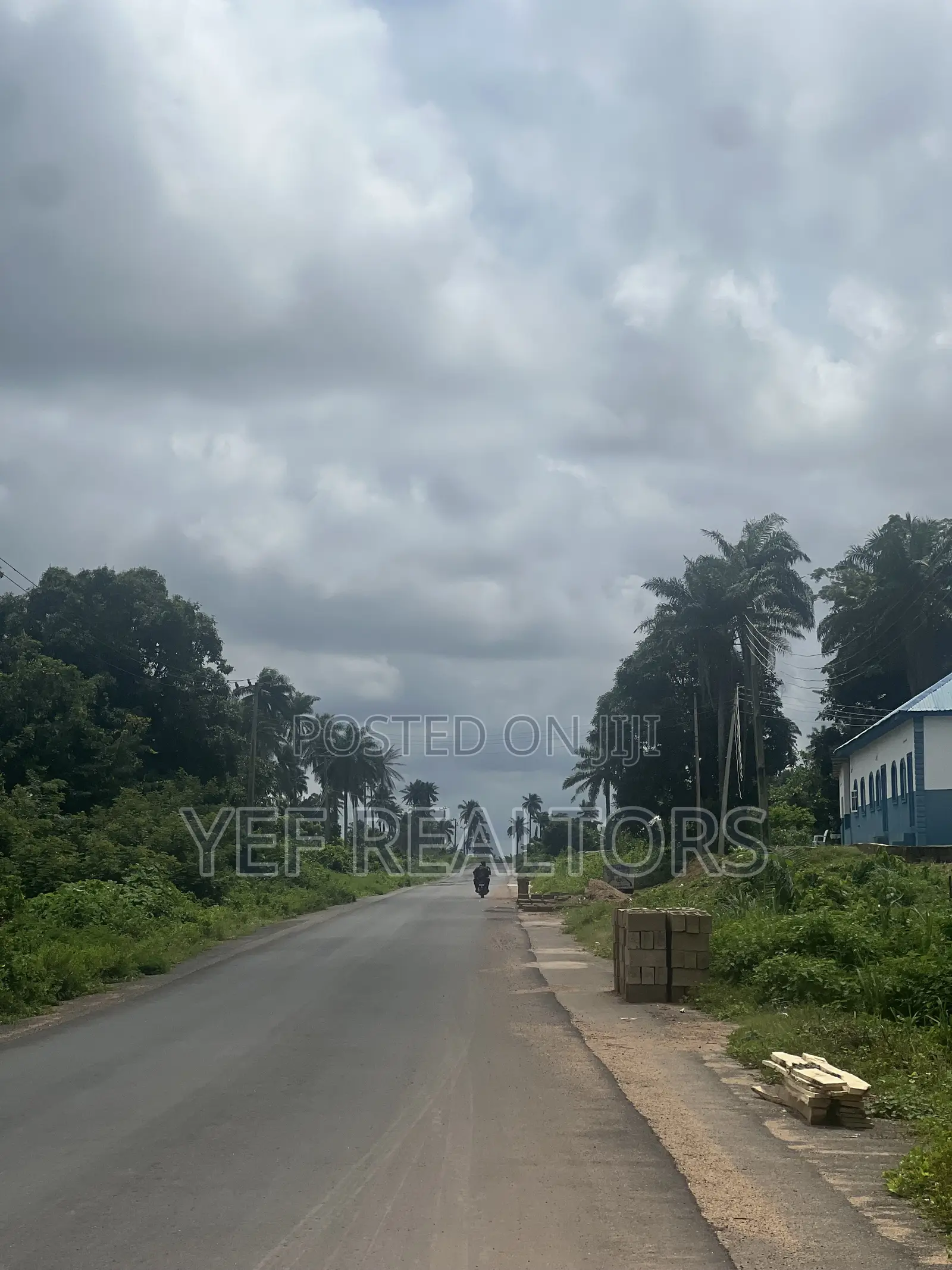 16 Plots for Sale Just Beside Buckingham Parks Garden Adron Estate