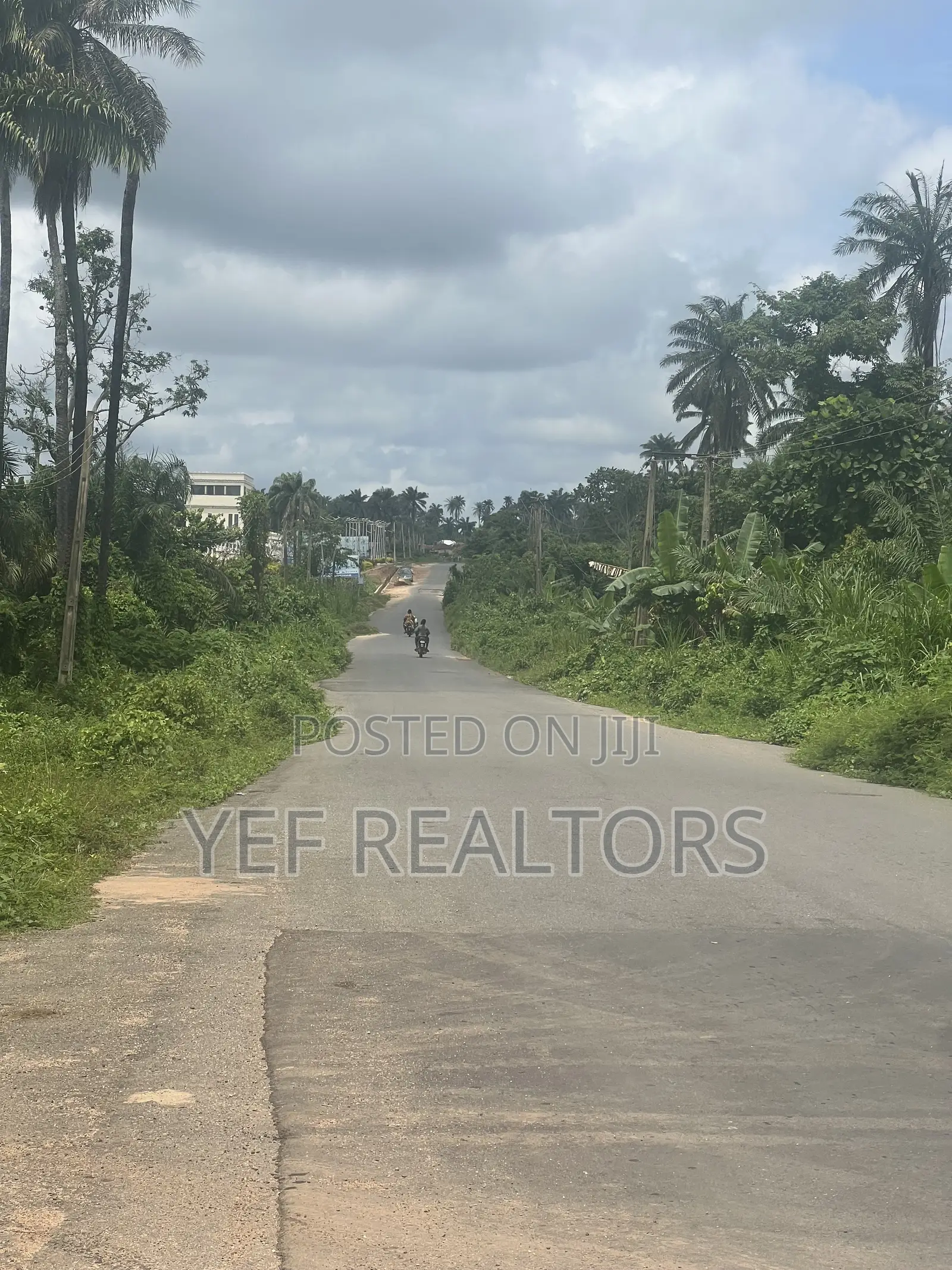 16 Plots for Sale Just Beside Buckingham Parks Garden Adron Estate