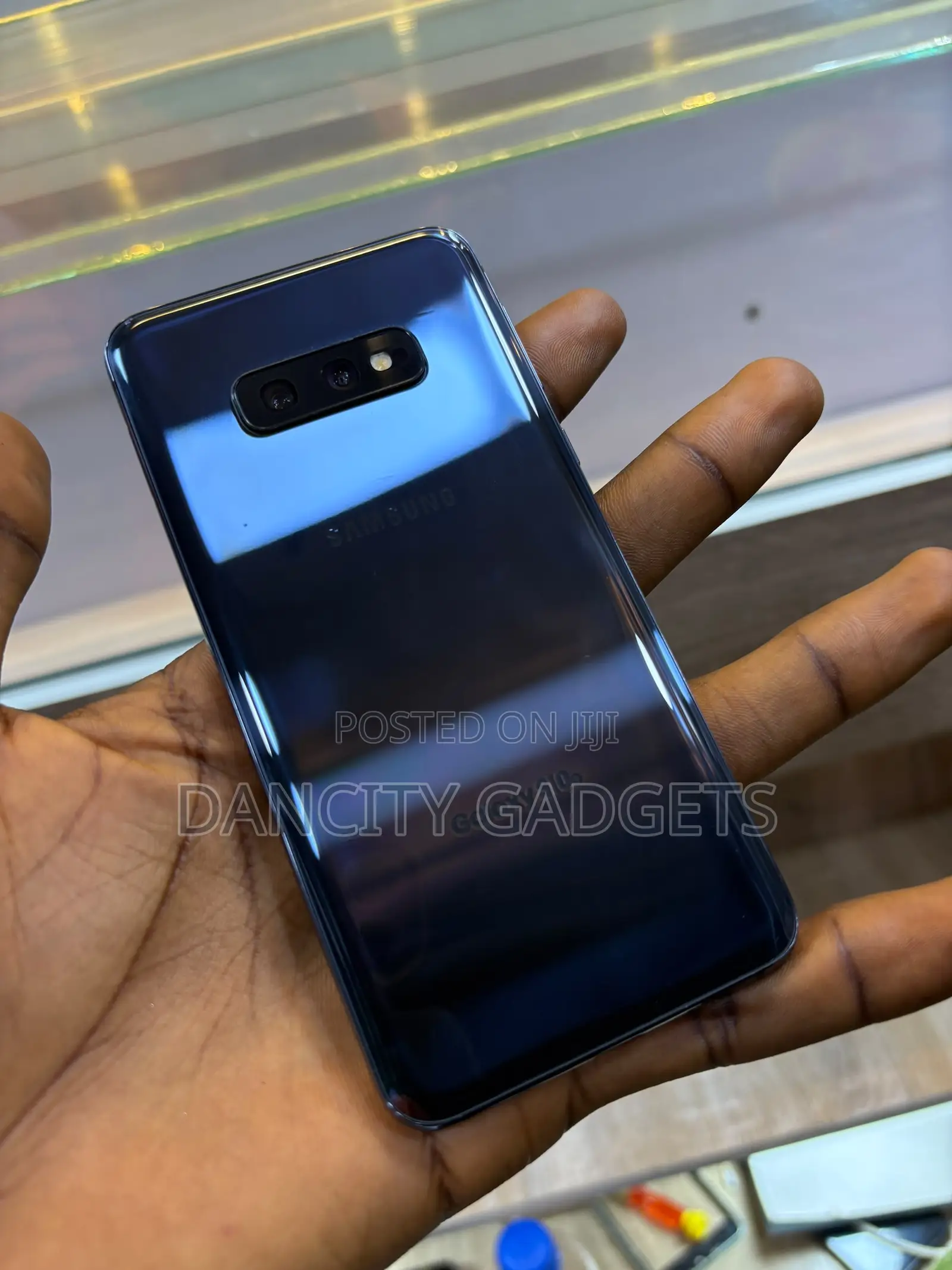 Samsung Galaxy S10e 128 GB Black