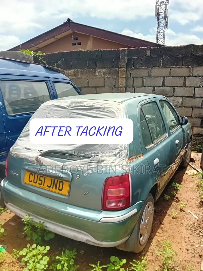 Nissan Micra 1999 Silver