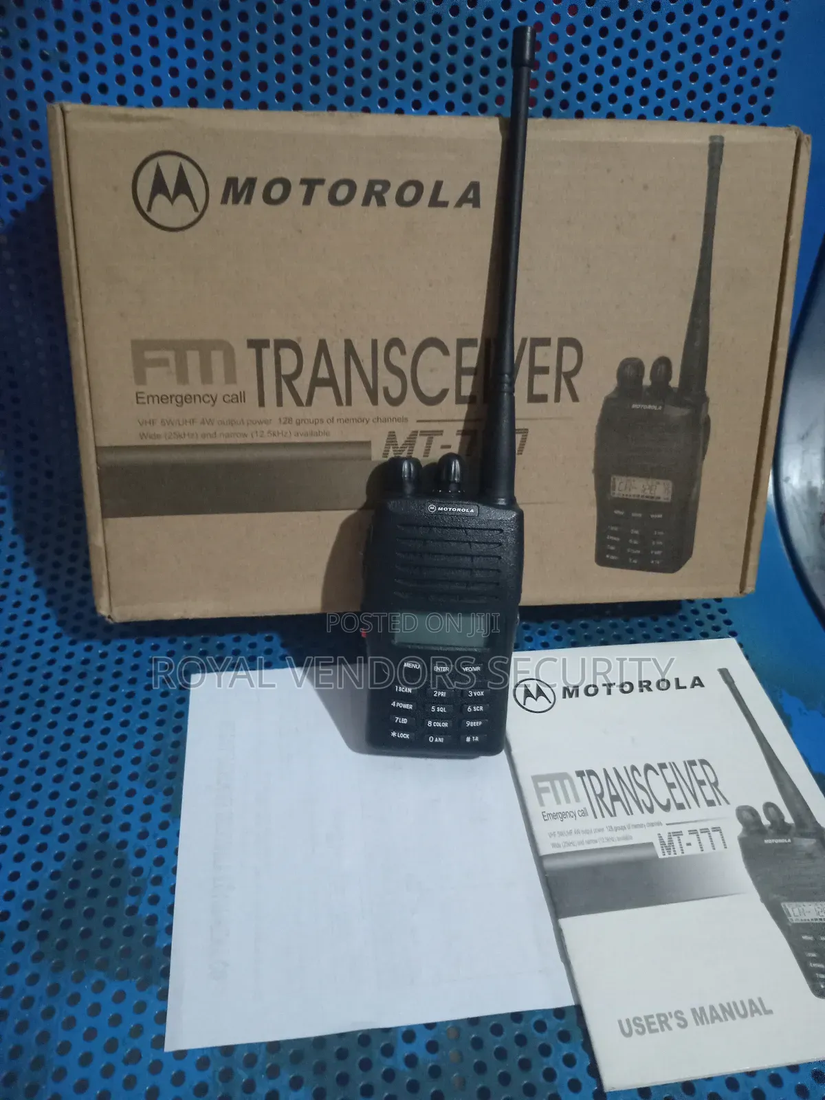 Motorola Mt-777 Walkie Talkie (2 Way Radio)