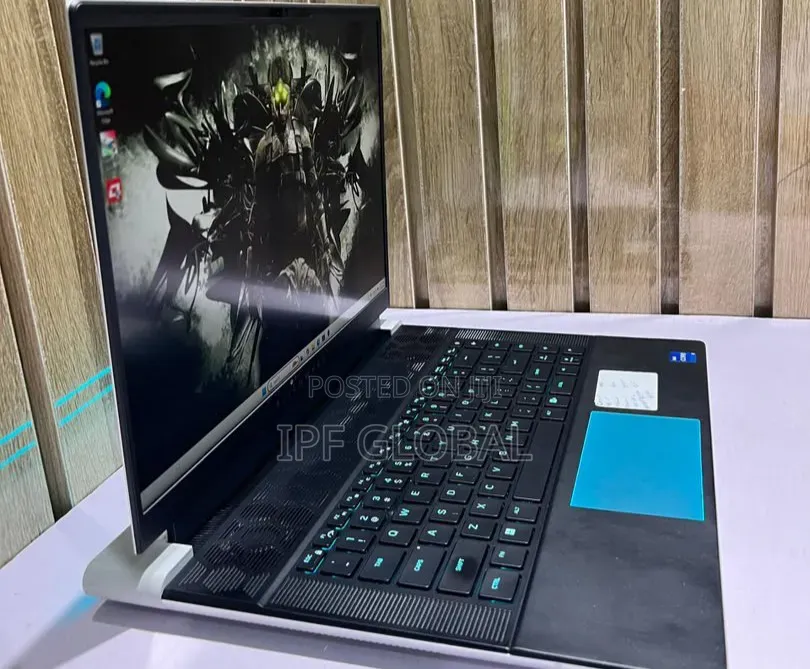 Laptop Alienware X16 r1 16GB Intel Core i7 SSD 1T