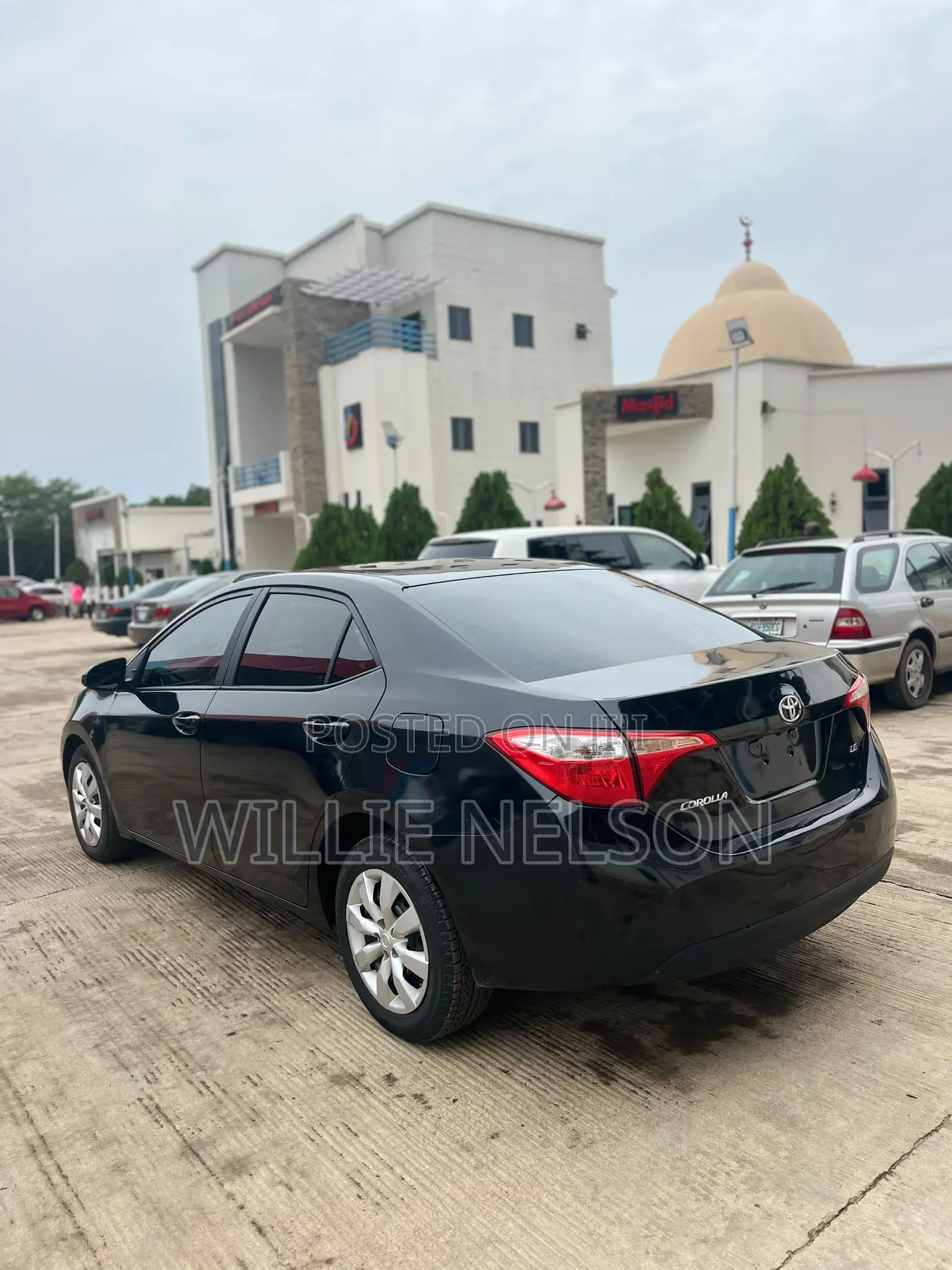 Toyota Corolla LE Premium 4dr Sedan (1.8L 4cyl CVT) 2015 Black