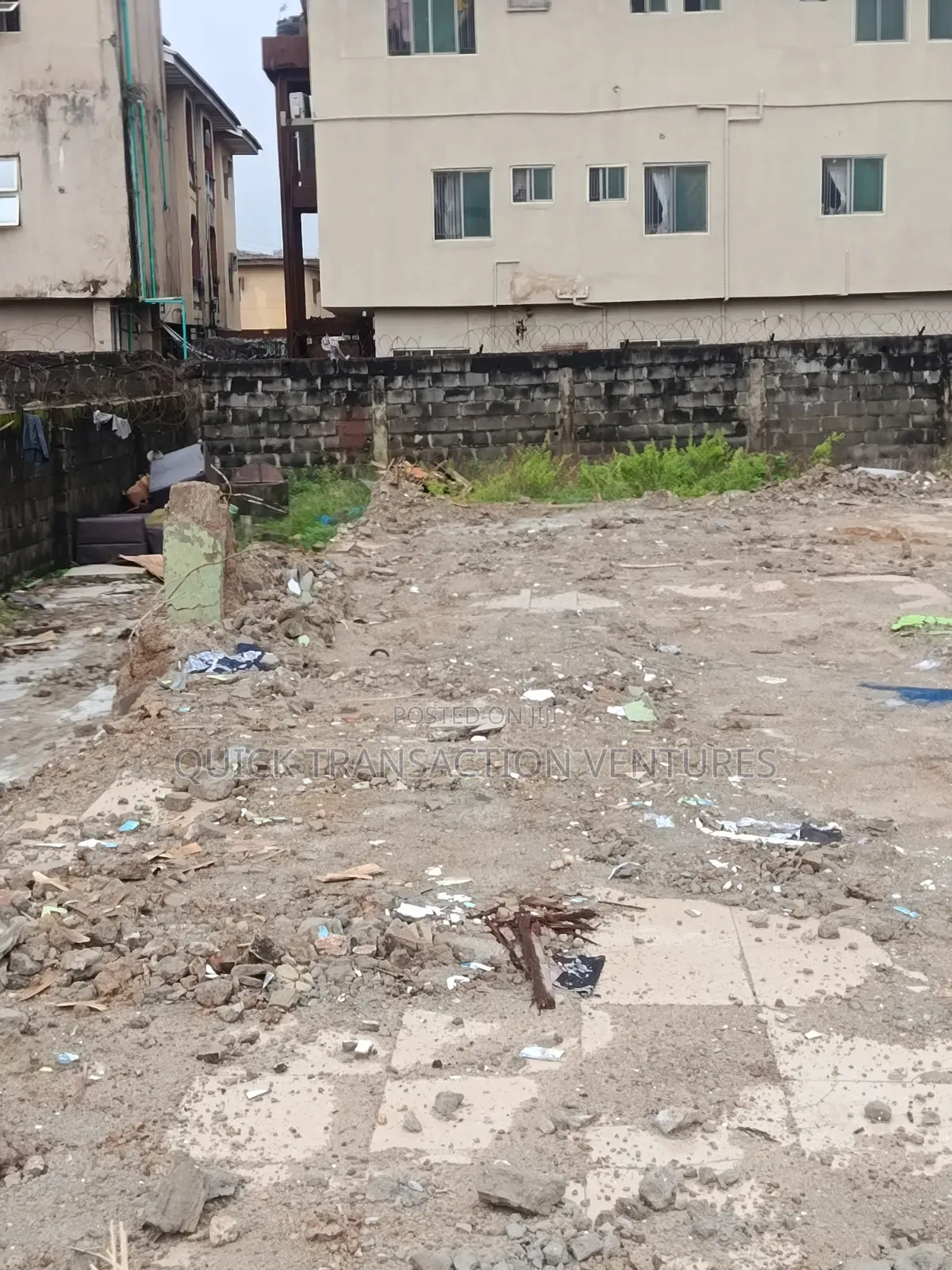 700 SQM of Land,Fenced Round With Gate on the Interlocked Road