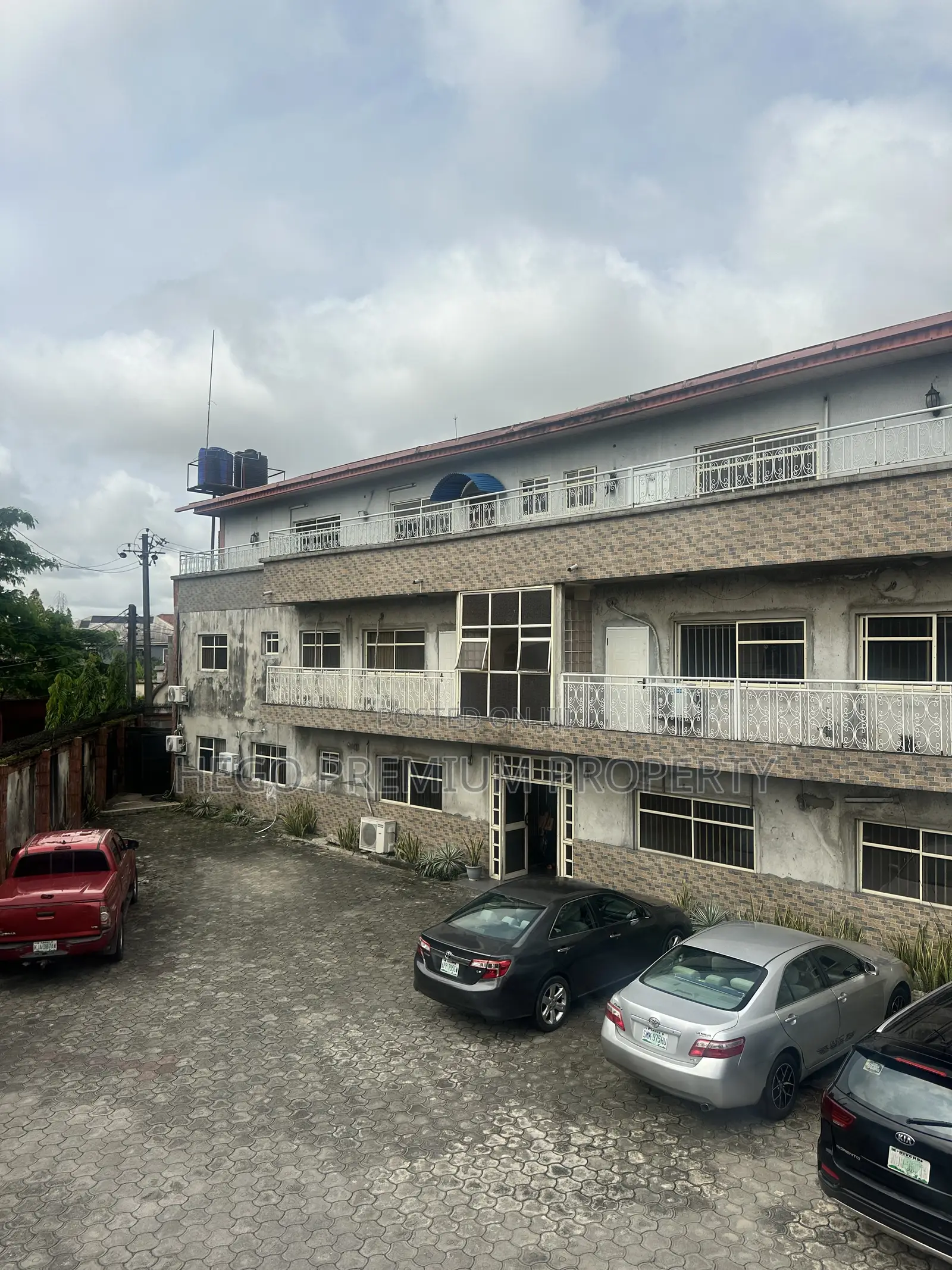 3bdrm Block of Flats in Tombia Exetention, GRA Phase 2 / Port-Harcourt