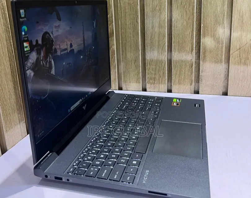 Laptop HP Victus 15 16GB AMD Ryzen 7 SSD 512GB