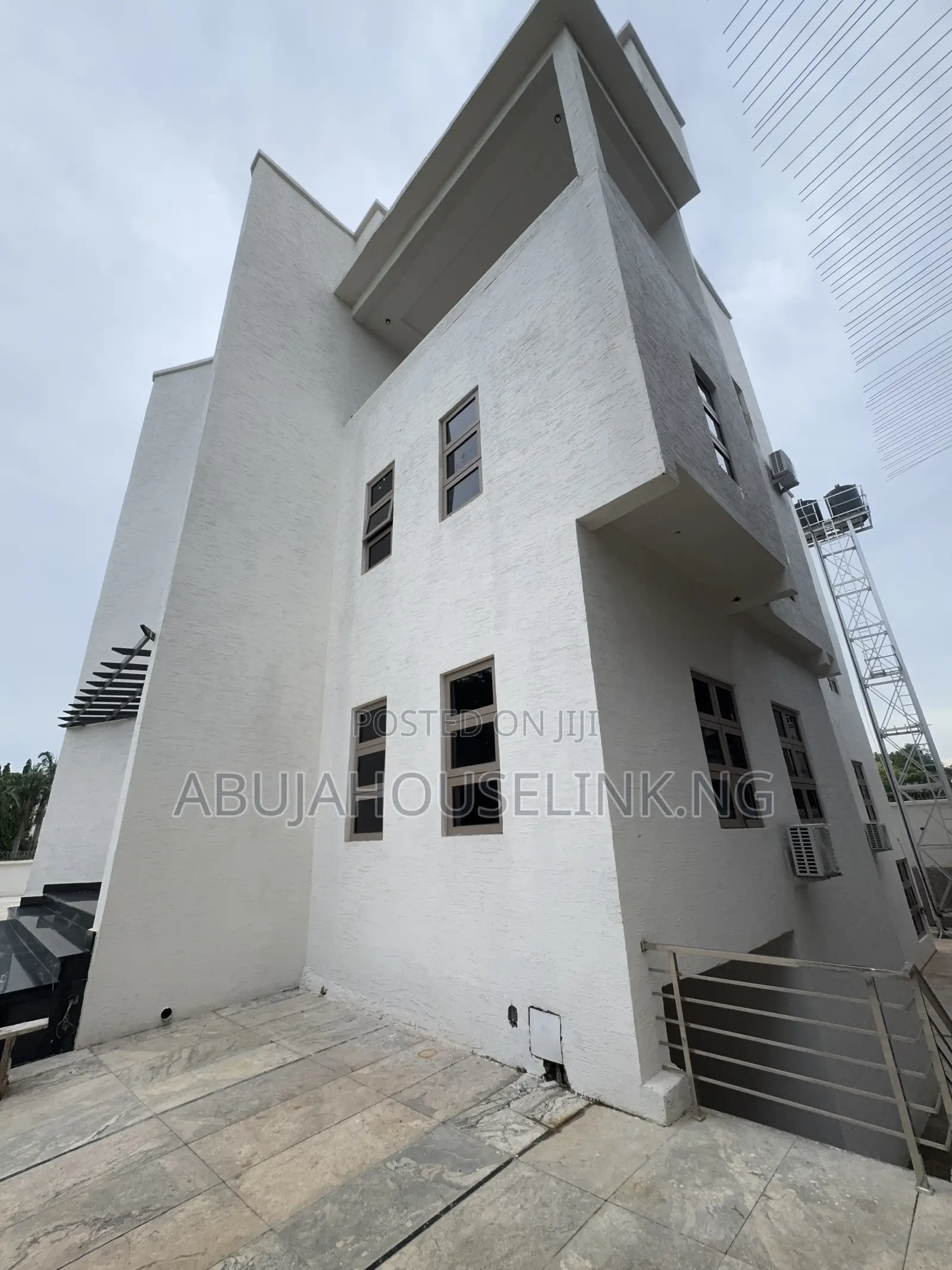 7bdrm Duplex in Maitama Main Abuja for sale