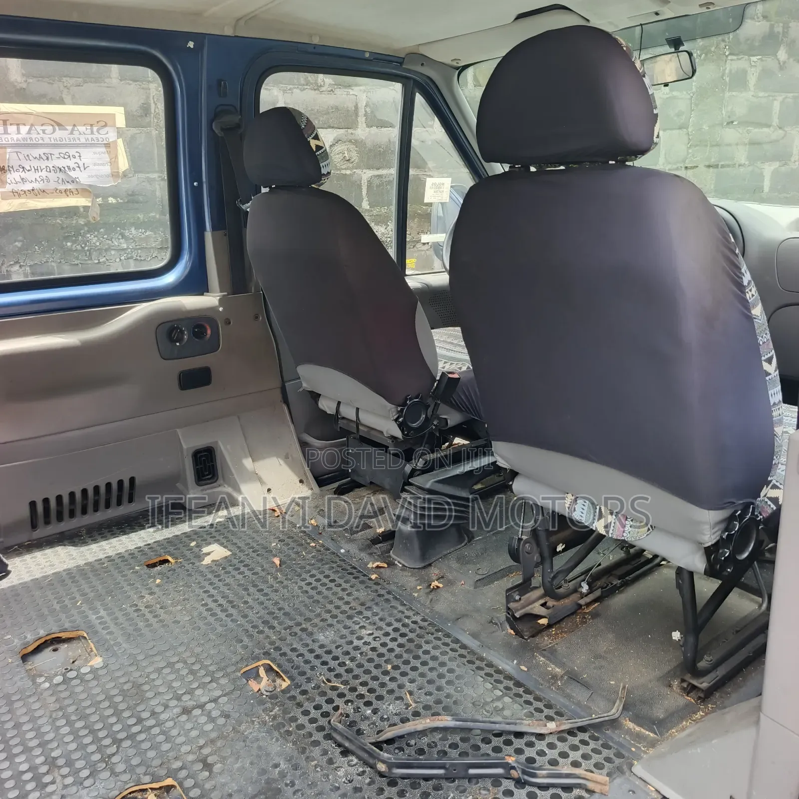 Ford Transit 2000 Blue
