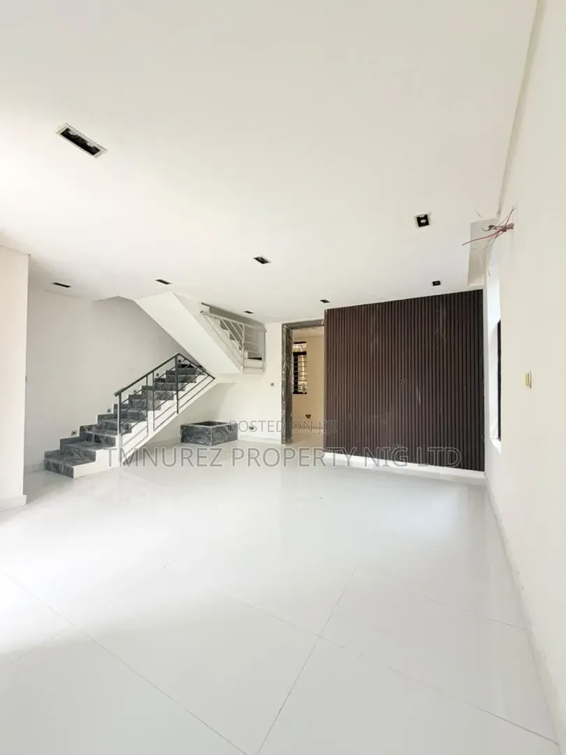 4bdrm Duplex in Phase 1 / Gbagada for sale
