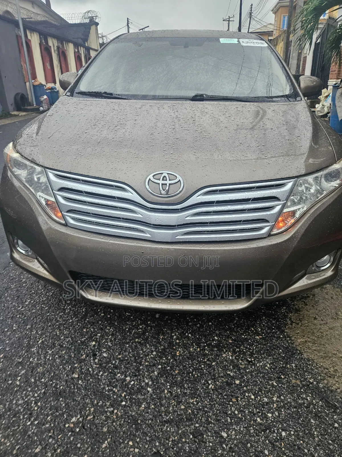 Toyota Venza AWD 2011 Gold