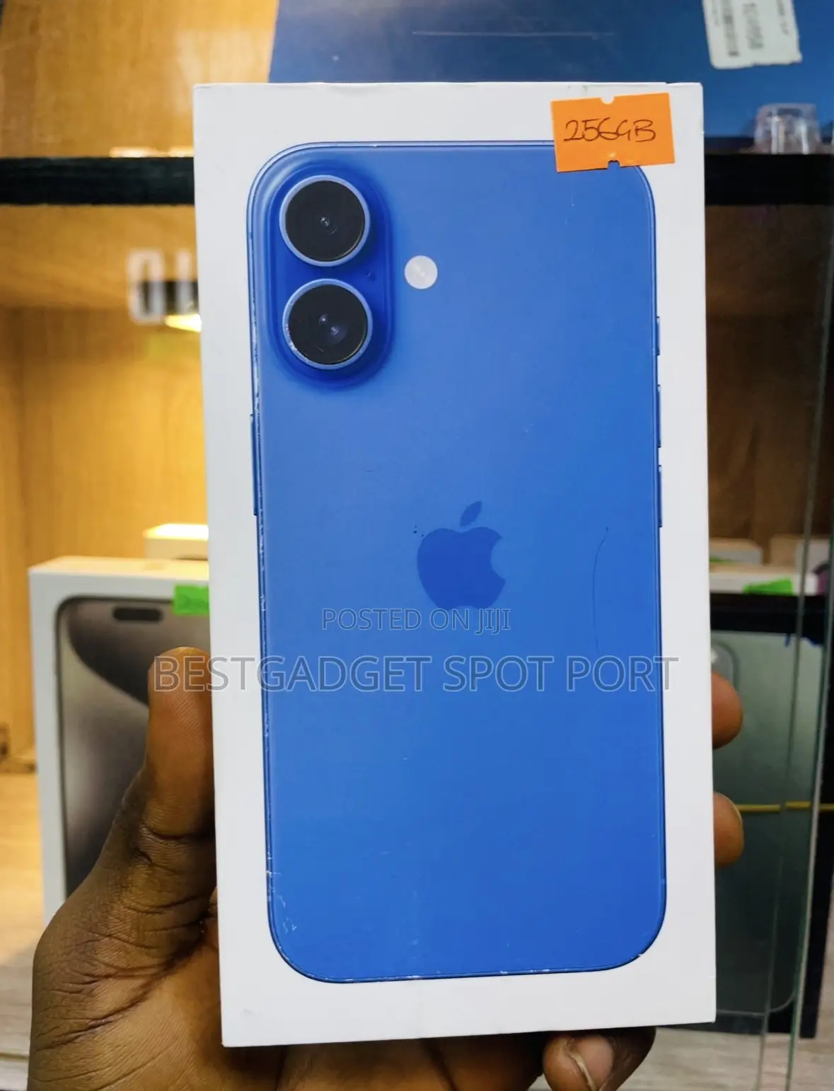 New Apple iPhone 16 256 GB Blue