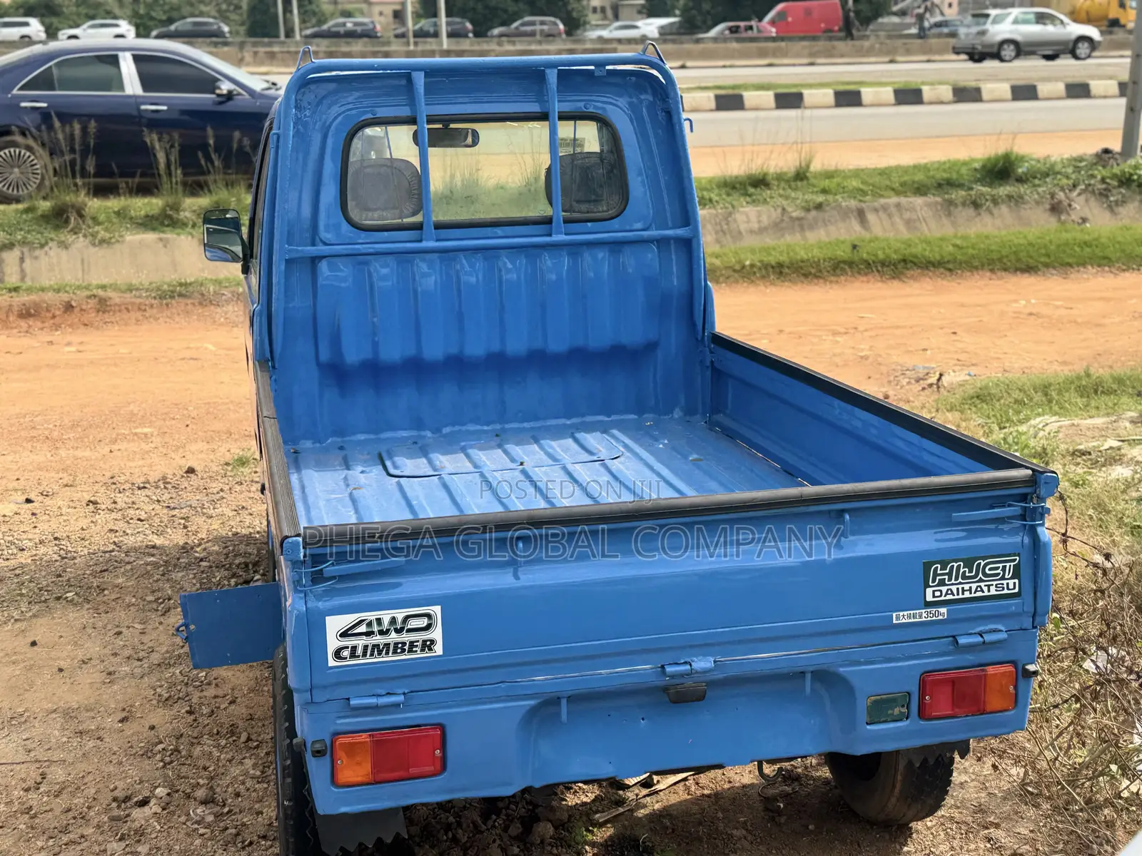 Daihatsu Hijet Mini Truck Carburetor 2000 Blue