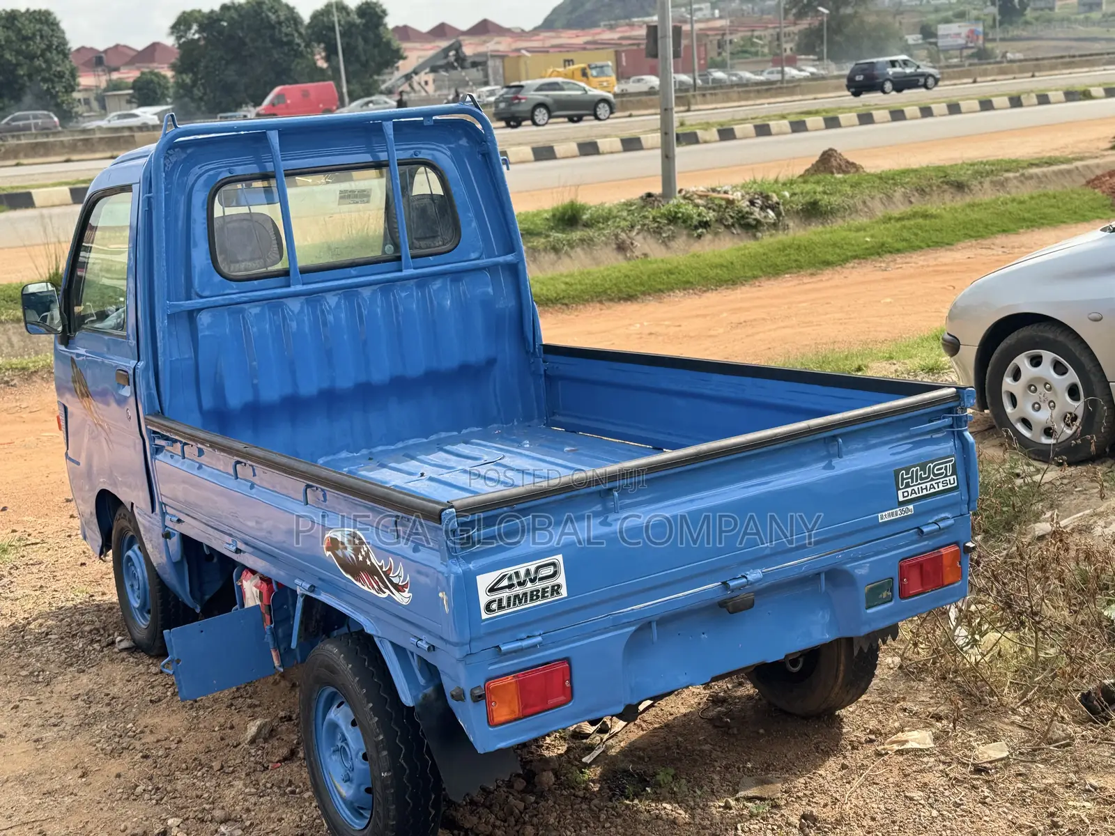 Daihatsu Hijet Mini Truck Carburetor 2000 Blue