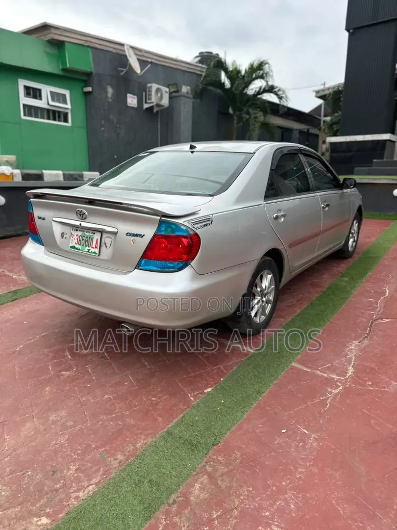 Toyota Camry 2006 Silver