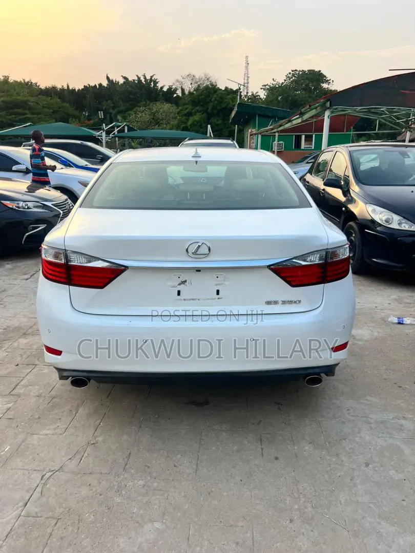 Lexus ES 2014 White