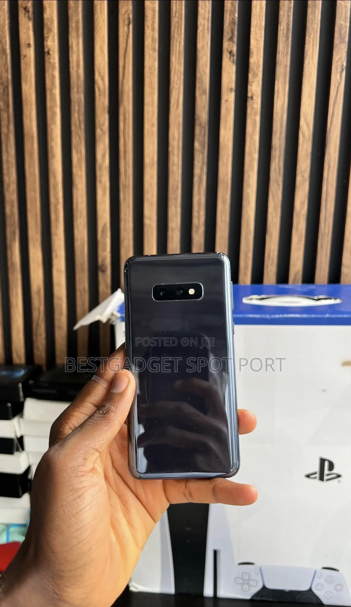 Samsung Galaxy S10e 128 GB Black