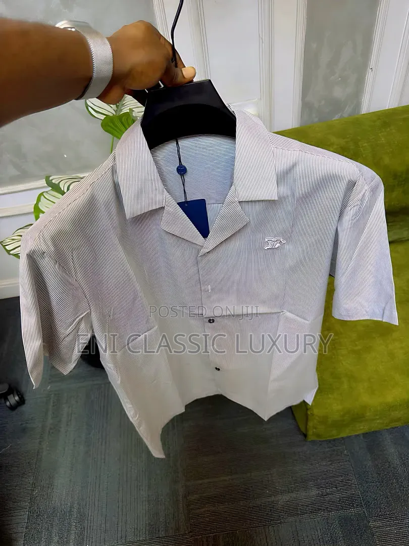 Top Notch Luxury Men Shirts Louis Vuitton Best Quality Well Branded