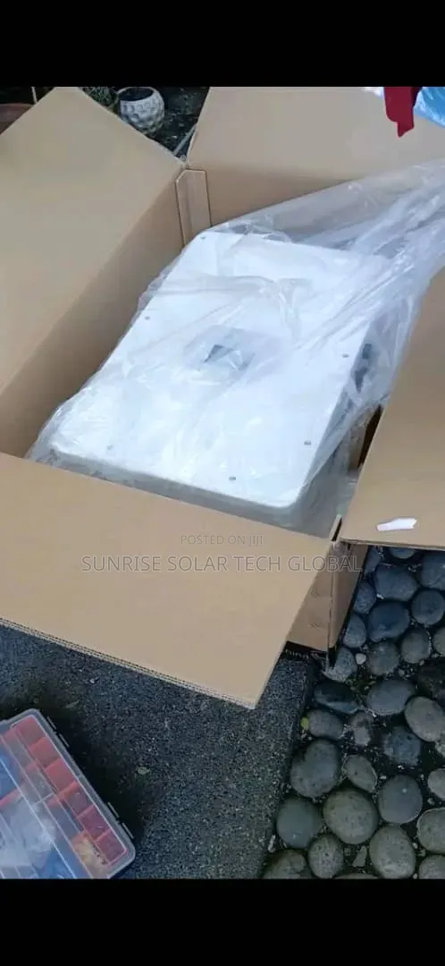 30kva 3 Face Deye Hybrid Inverter