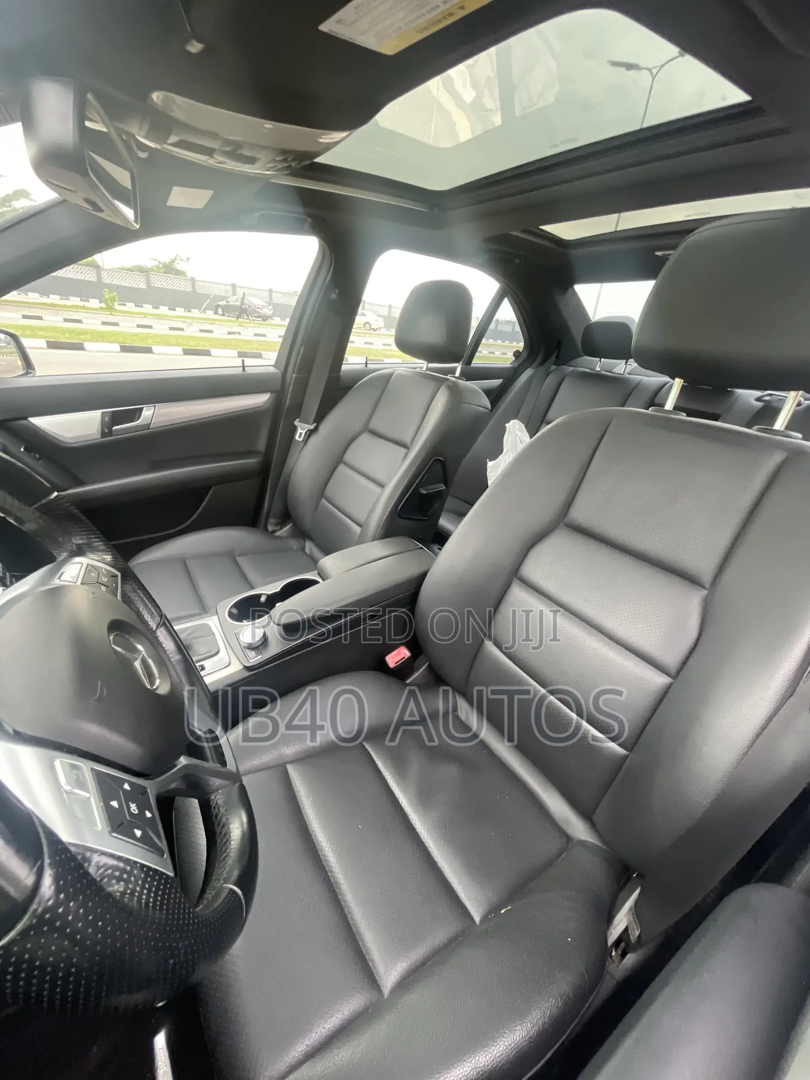 Mercedes-Benz C300 Luxury 4Matic Sedan AWD (3.5L 6cyl 7A) 2014 White