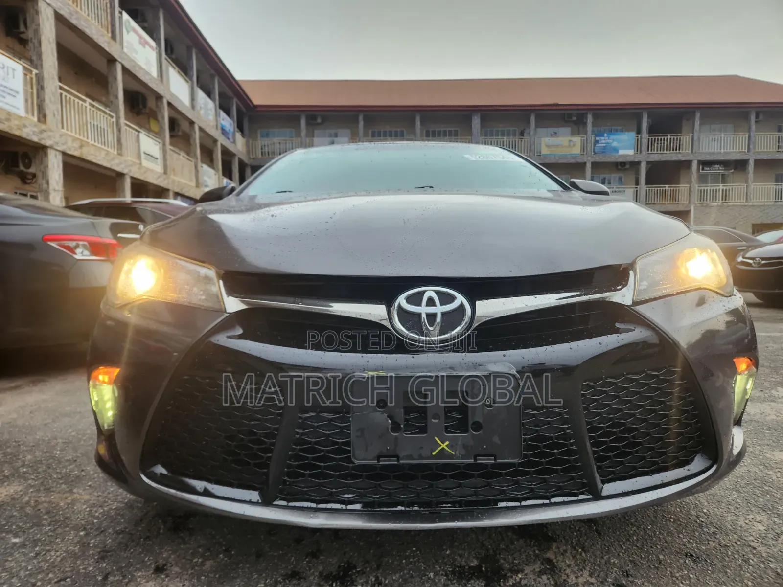 Toyota Camry XSE 4dr Sedan (2.5l 4cyl 6A) 2016 Gray