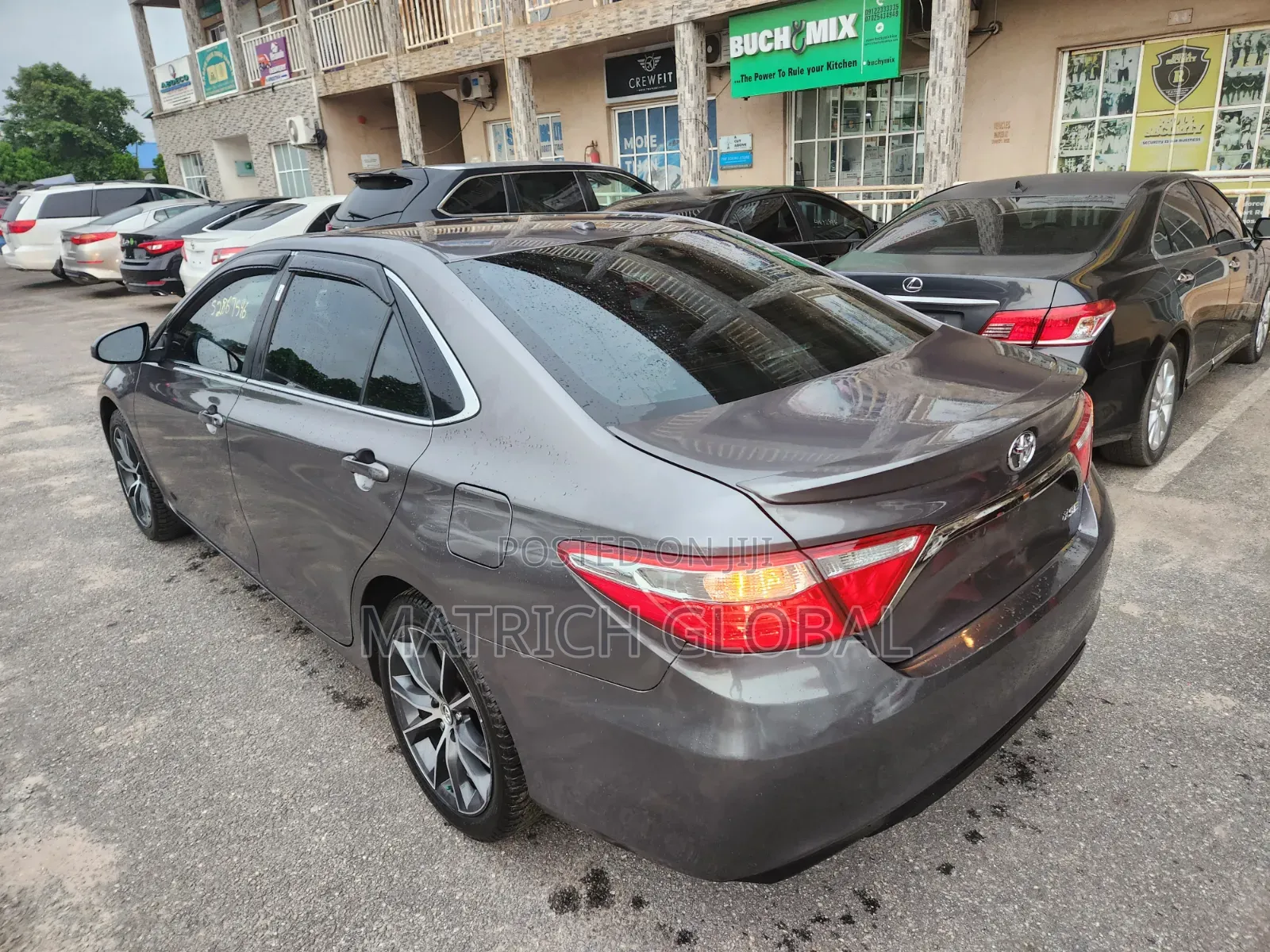 Toyota Camry XSE 4dr Sedan (2.5l 4cyl 6A) 2016 Gray