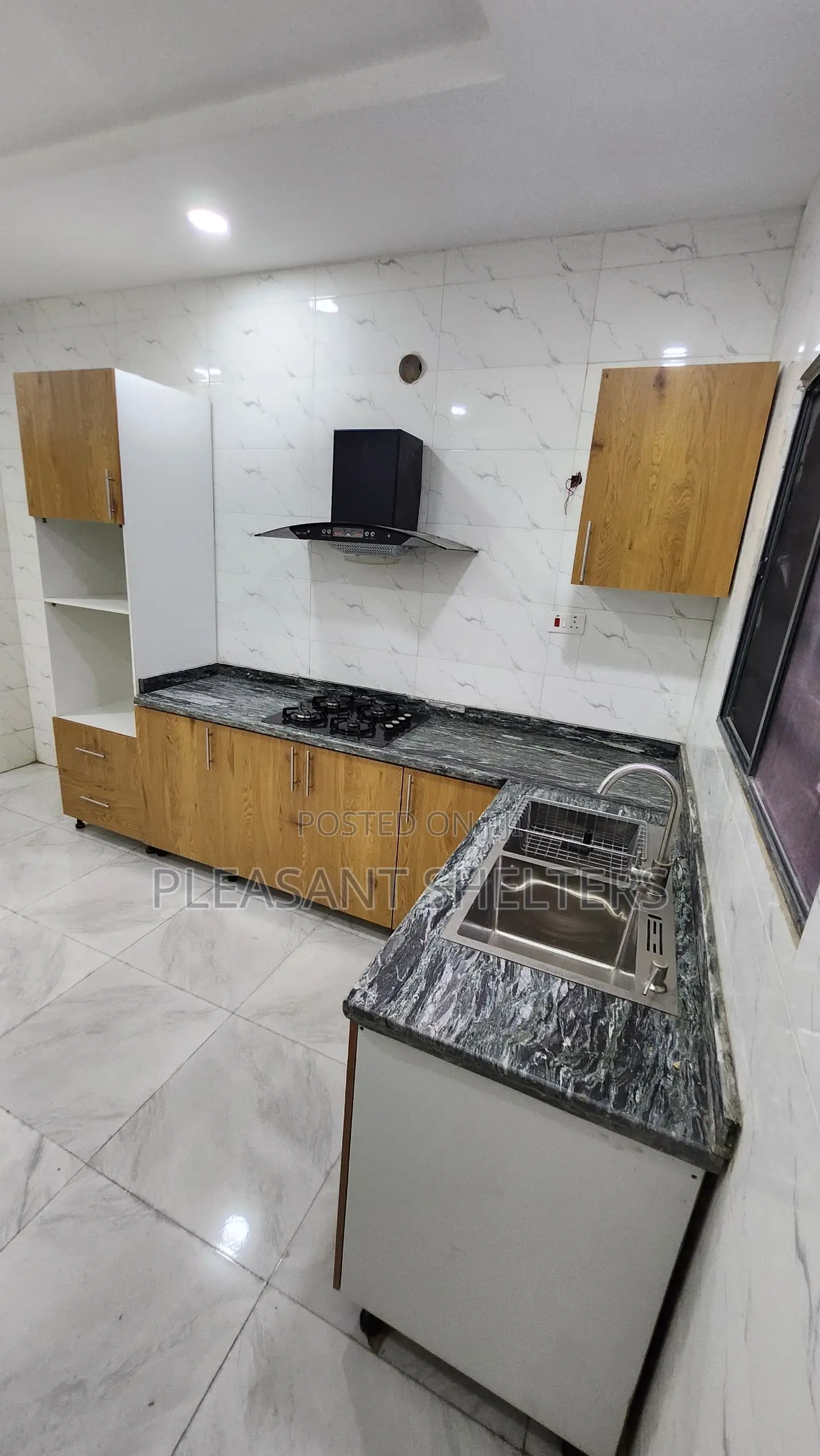 3bdrm Townhouse/Terrace in Queens Estate, Isheri North for sale