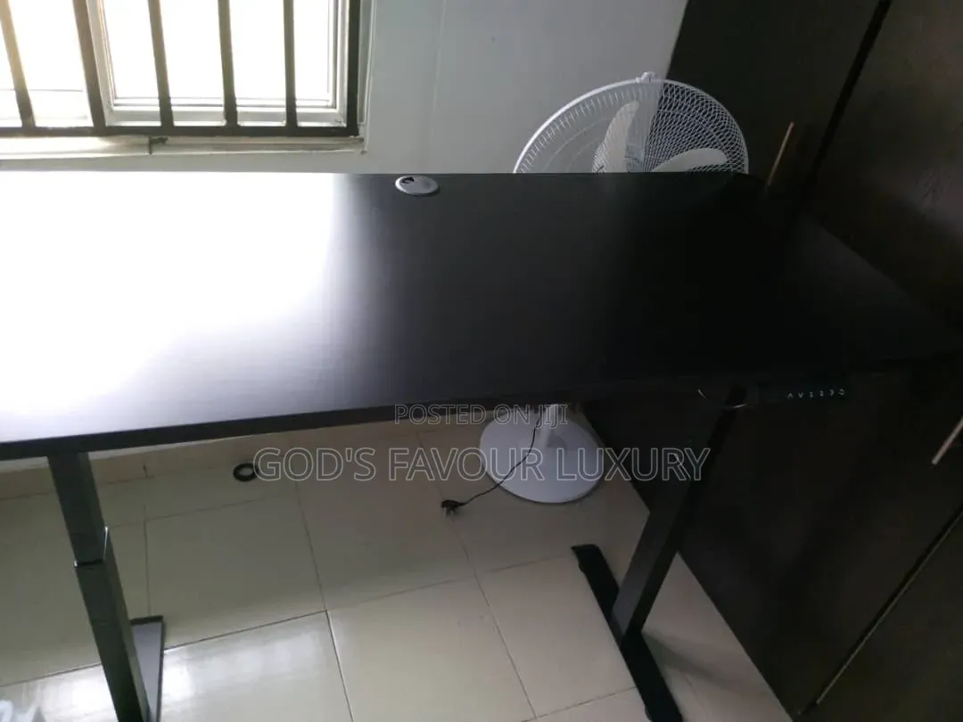 Electric Adjustable Desk.