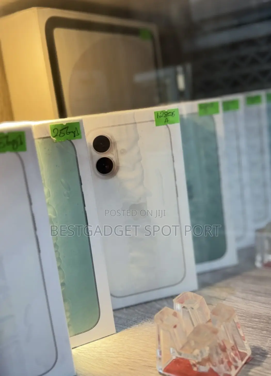 New Apple iPhone 16 128 GB Black