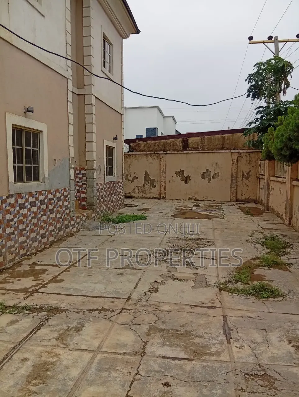 2bdrm Block of Flats in Fo1, Kubwa for sale