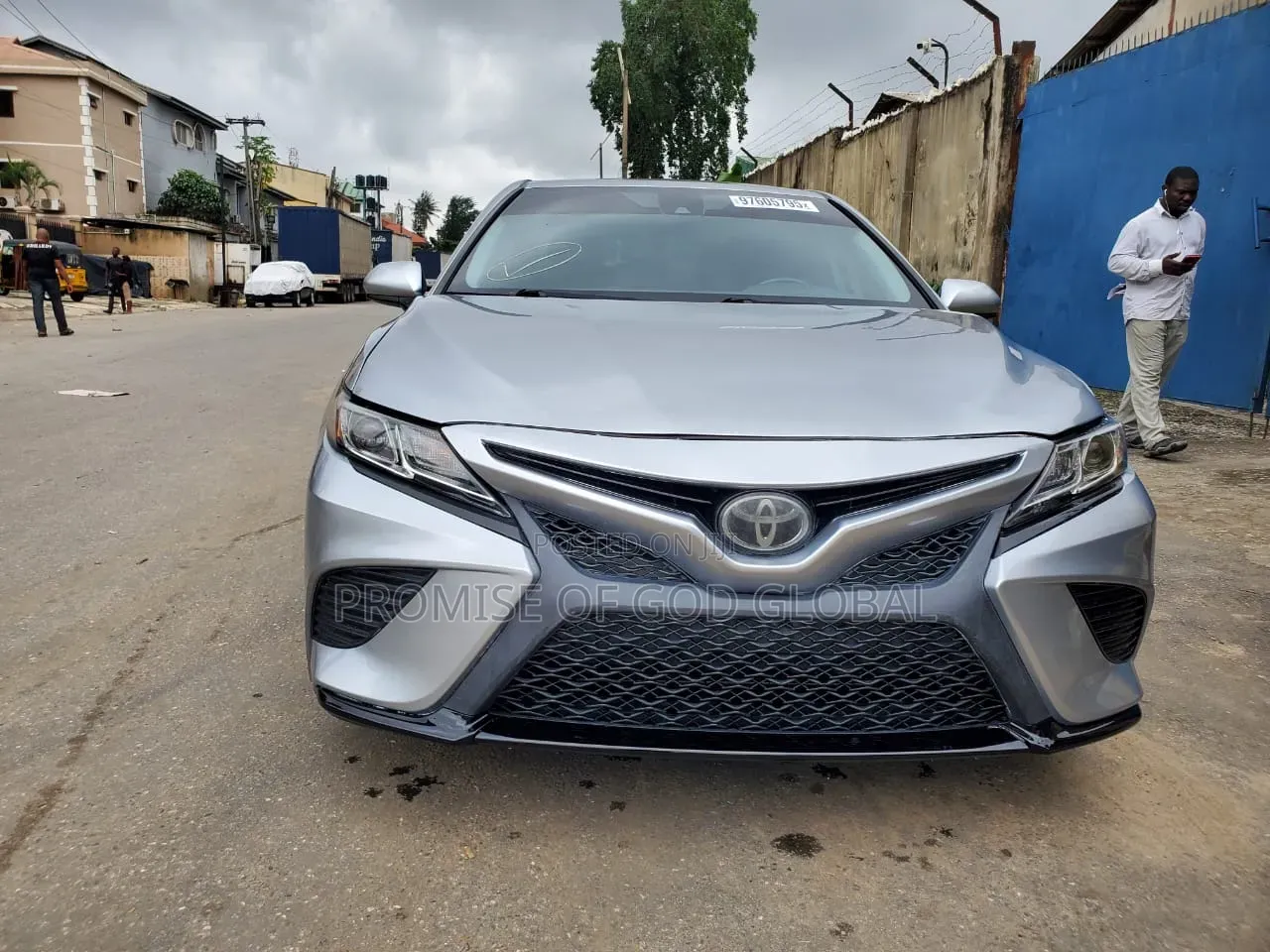 Toyota Camry SE (2.5L 4cyl 8A) 2019 Silver