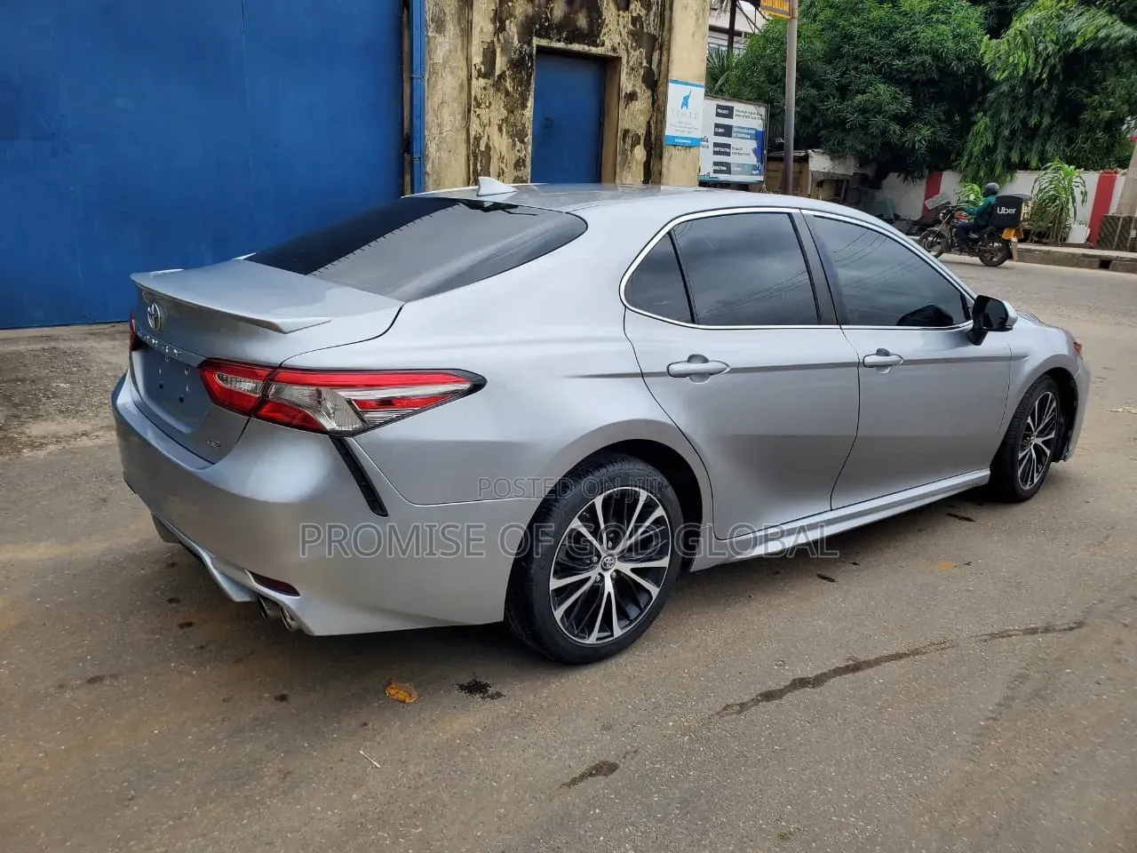 Toyota Camry SE (2.5L 4cyl 8A) 2019 Silver