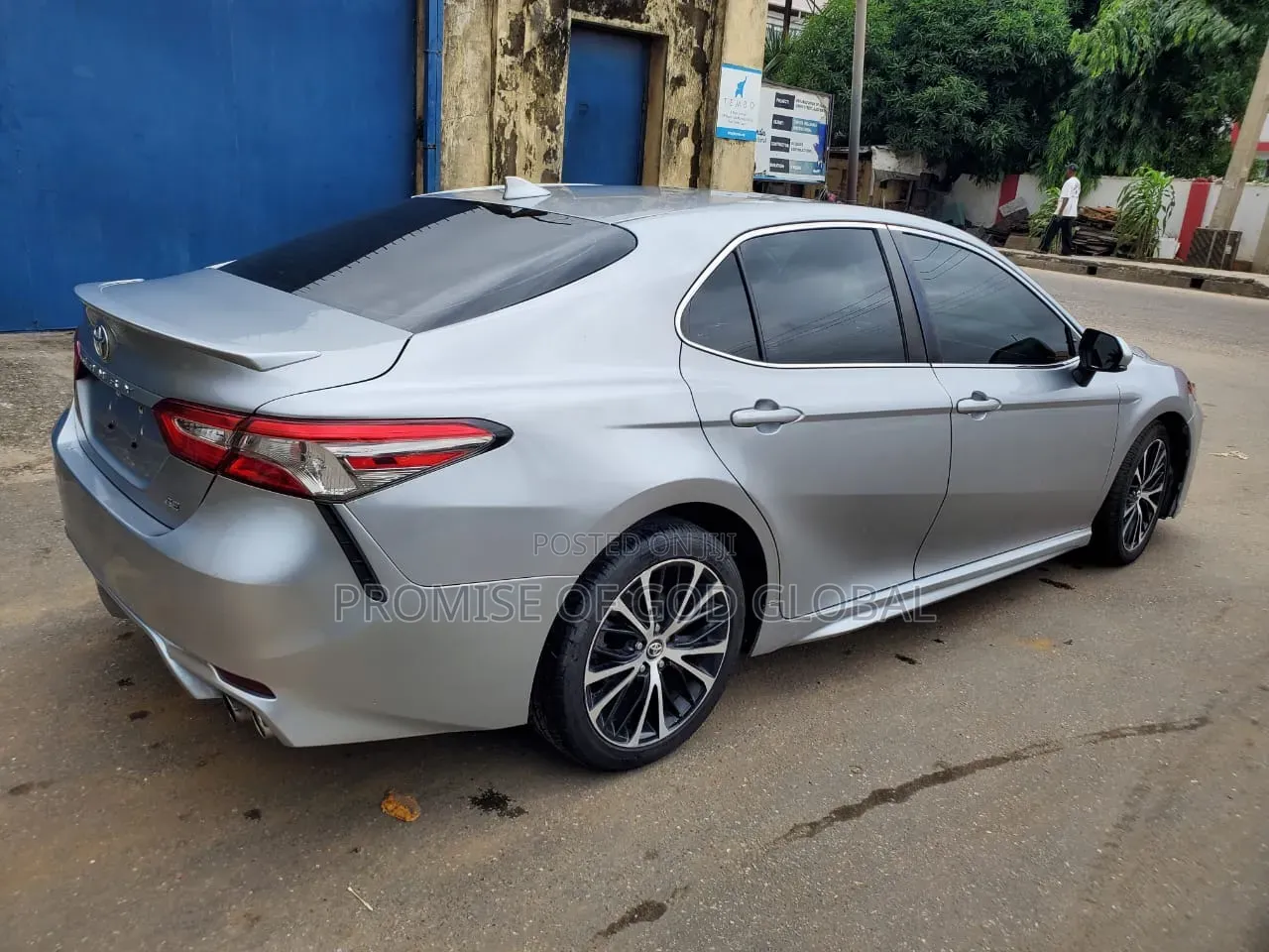 Toyota Camry SE (2.5L 4cyl 8A) 2019 Silver